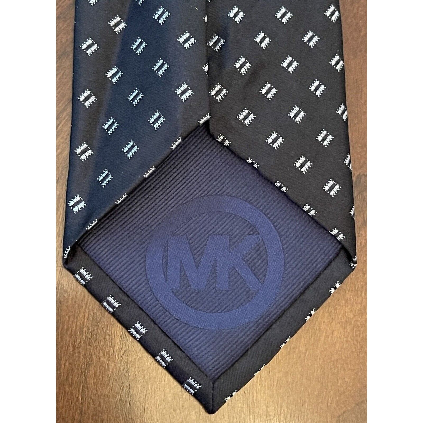 Michael Kors Michael Michael Kors Black Gray 100% Silk Made In China Size ONE SIZE - 2 Thumbnail