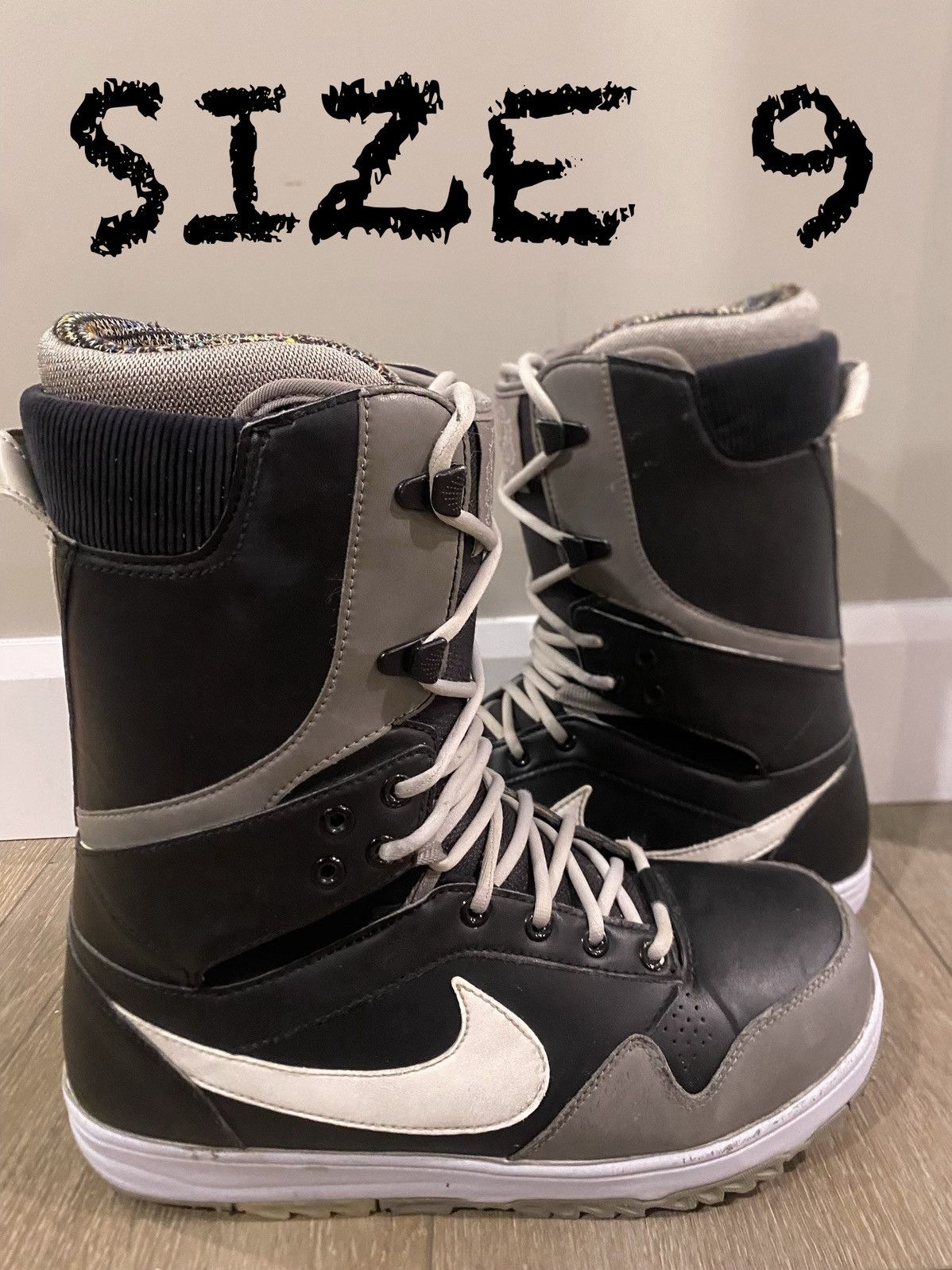 Nike Zoom DK Danny Kass Snowboard Boots Shadow Grey / Black