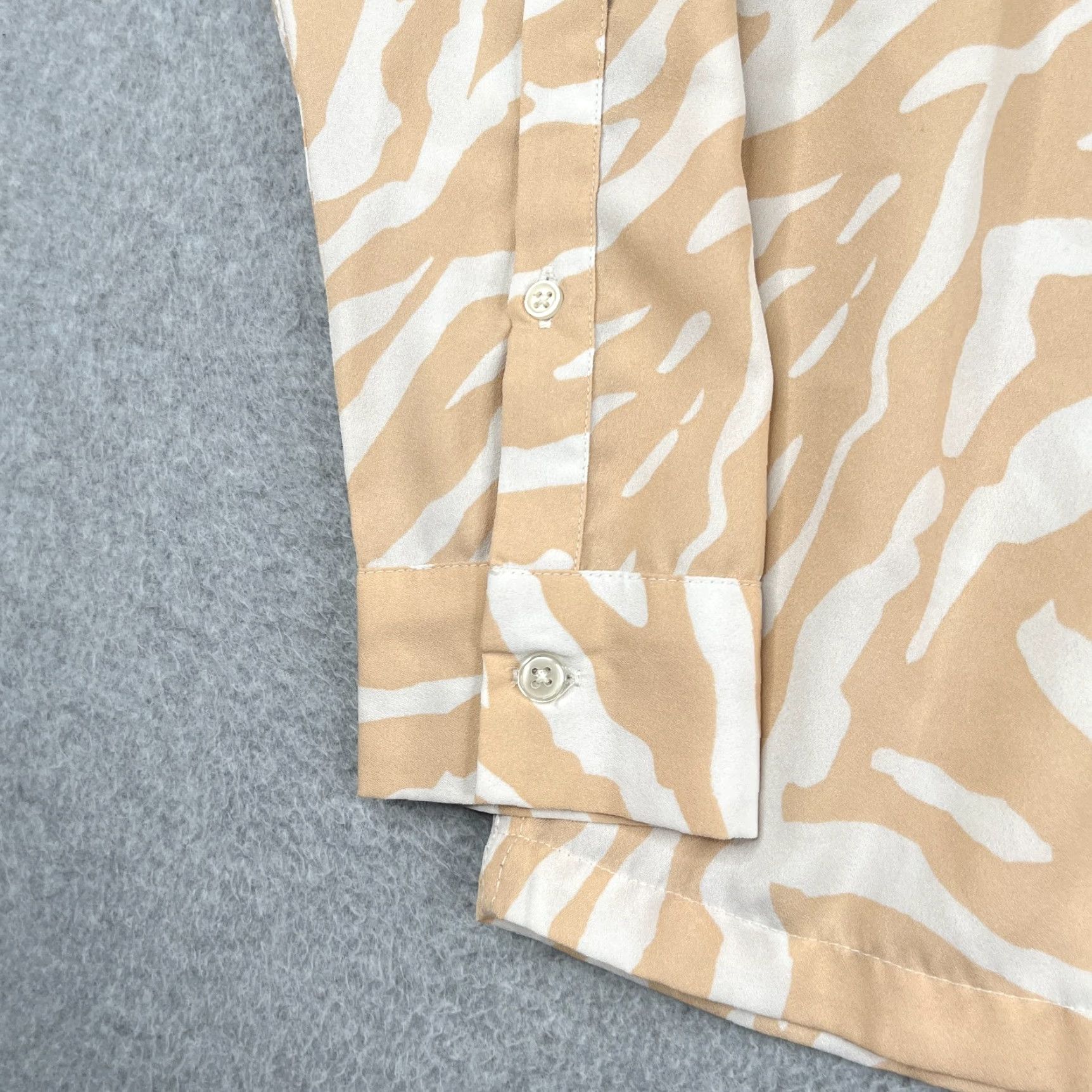 Asos ASOS Design Shirt XS Beige White Tropical Button Up Long Sleeve Mens Size US XS / EU 42 / 0 - 2 Thumbnail