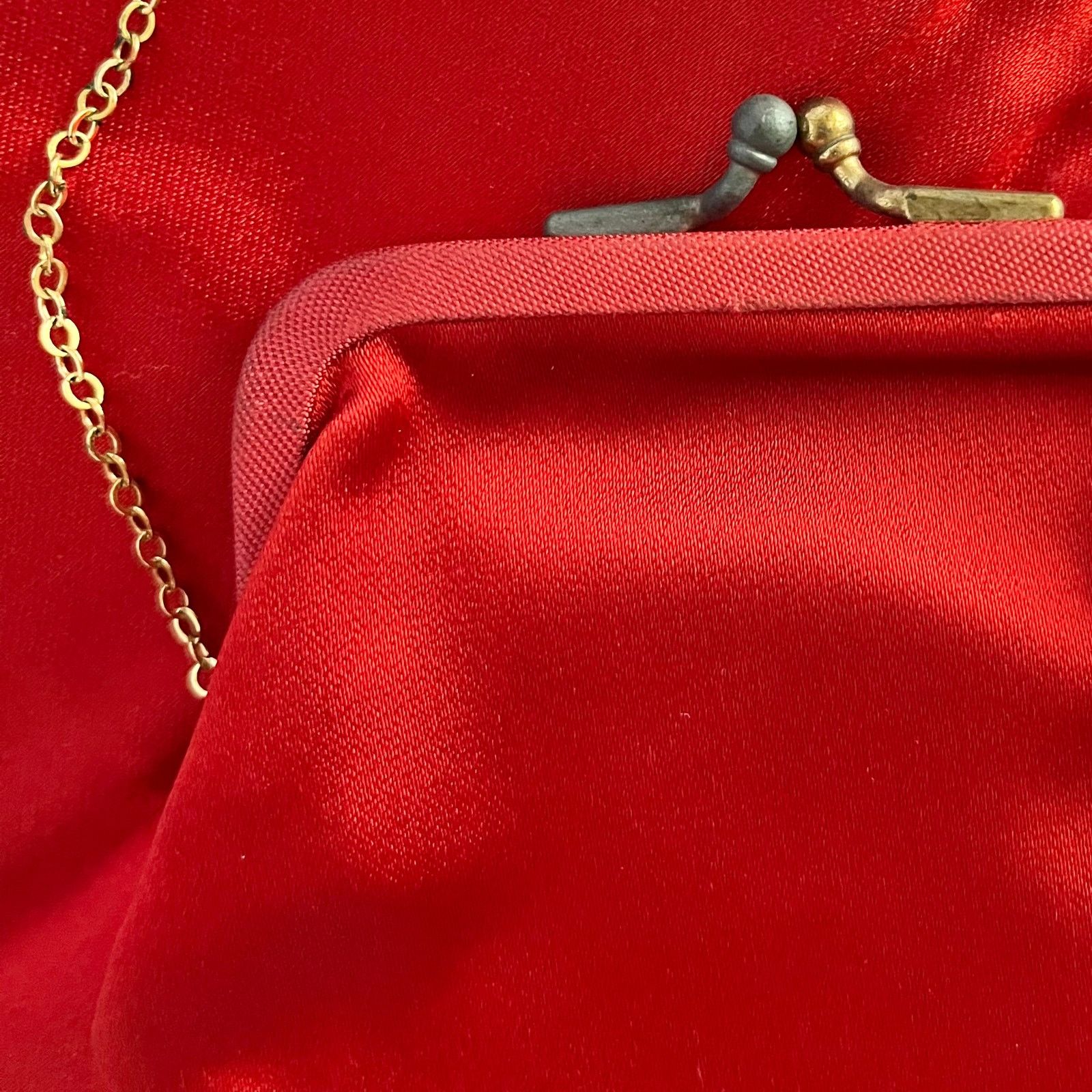 Vintage 1960s Morris Moskowitz MM Vintage Red Velvet Bow Clutch Size ONE SIZE - 7 Thumbnail