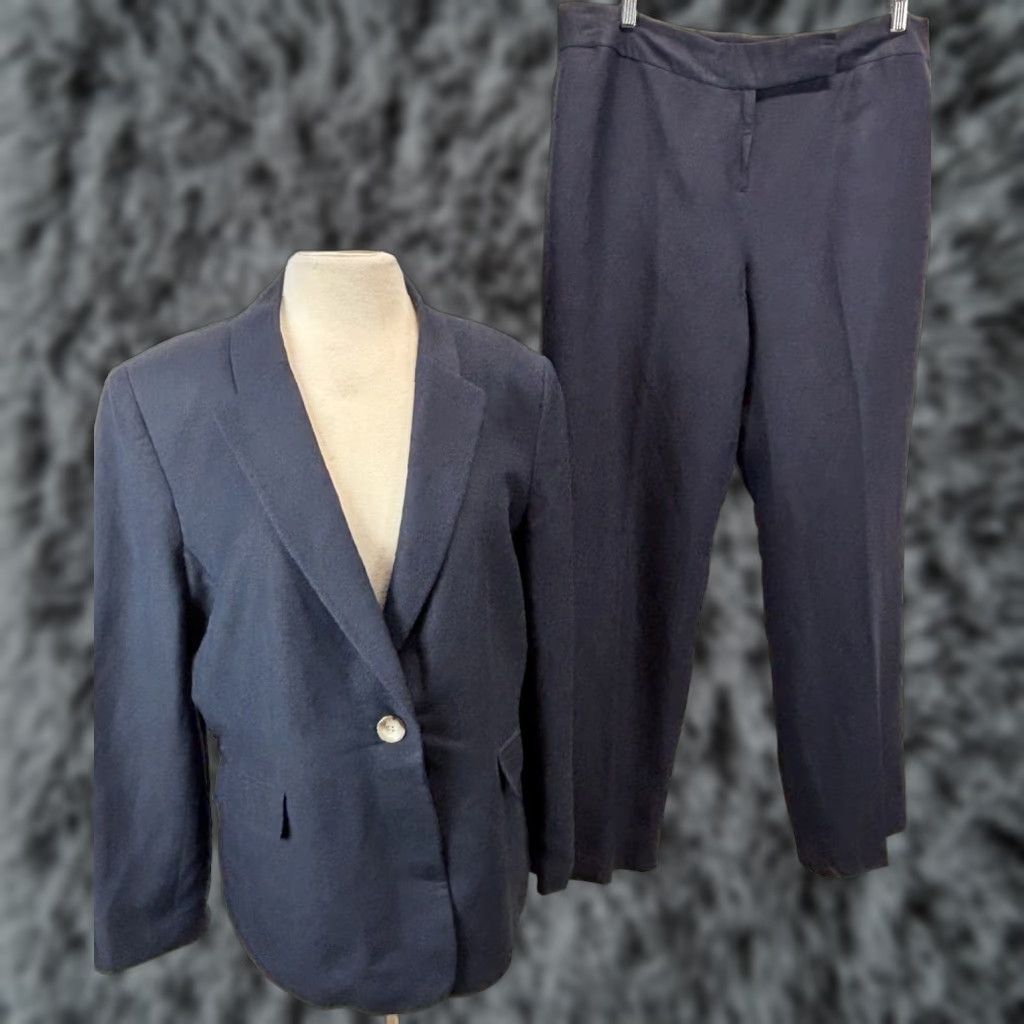 Vintage TAHARI 2 Pc Pant Suit Plus Size 18 Women’s Navy Linen Blend Business Size 40" / US 18 - 1 Thumbnail
