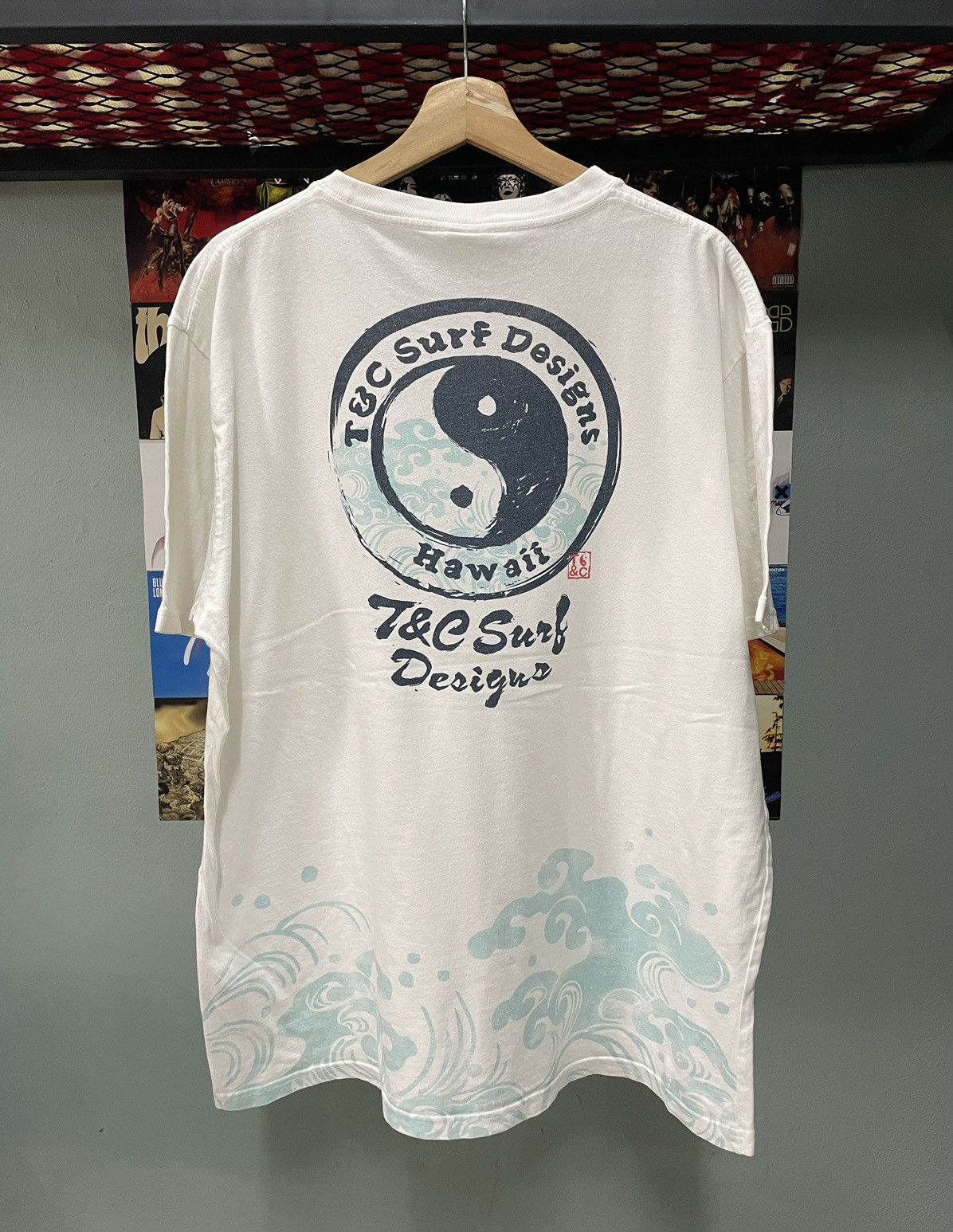 Vintage Vintage T&C Surf Hawaii Tee Size US XL / EU 56 / 4 - 4 Thumbnail