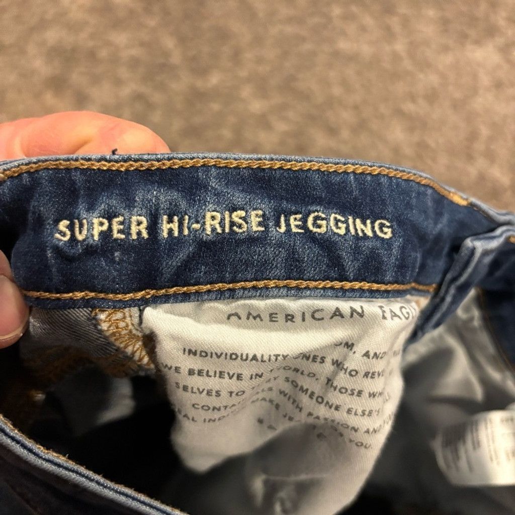 American Eagle Outfitters Women's American Eagle Distressed Jegging Jeans Size 28" / US 6 / IT 42 - 6 Thumbnail