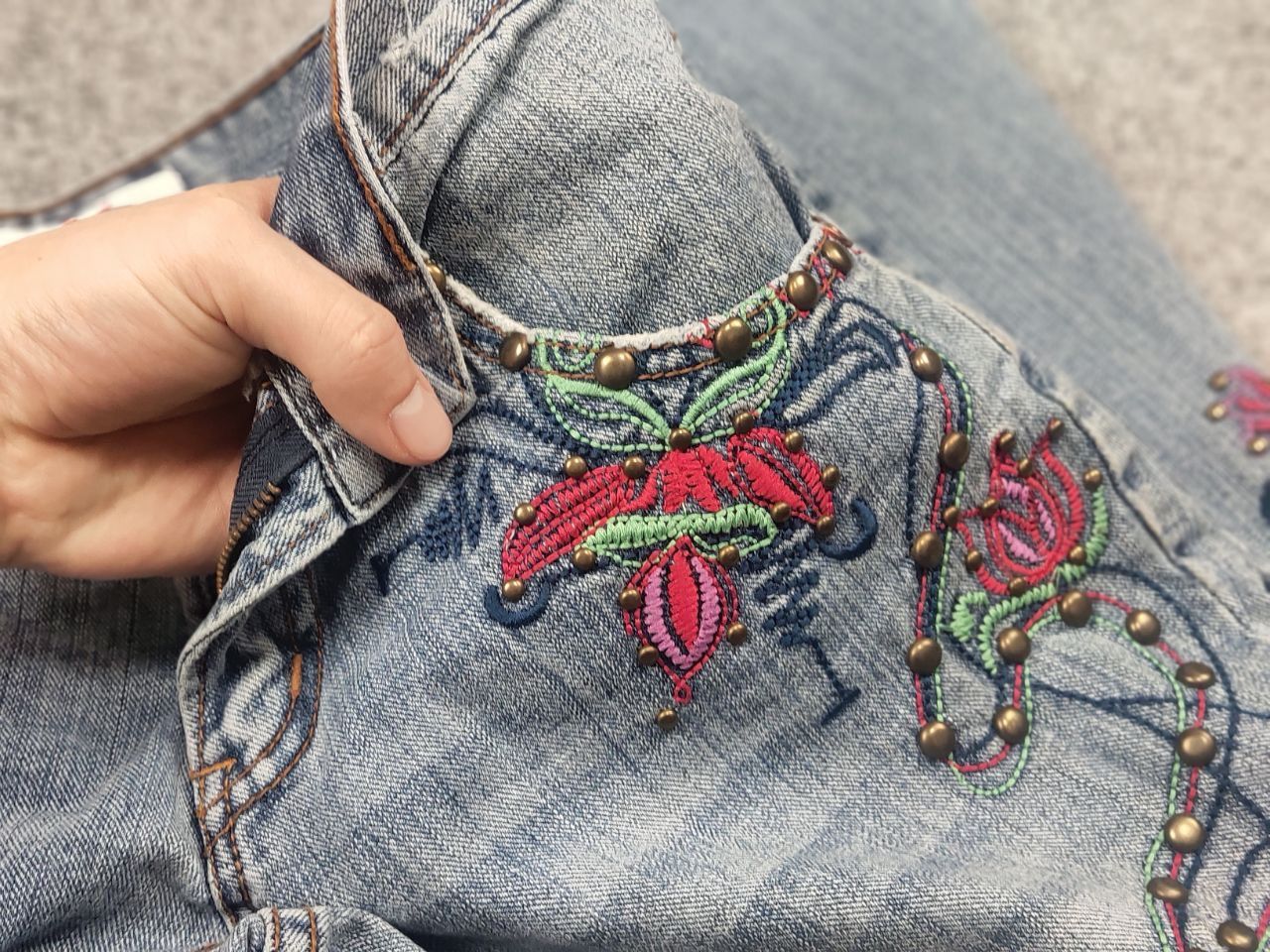 If Six Was Nine Mirame vintage Y2K Style logo Blue Faded denim Flared Jeans Size 31" - 15 Thumbnail