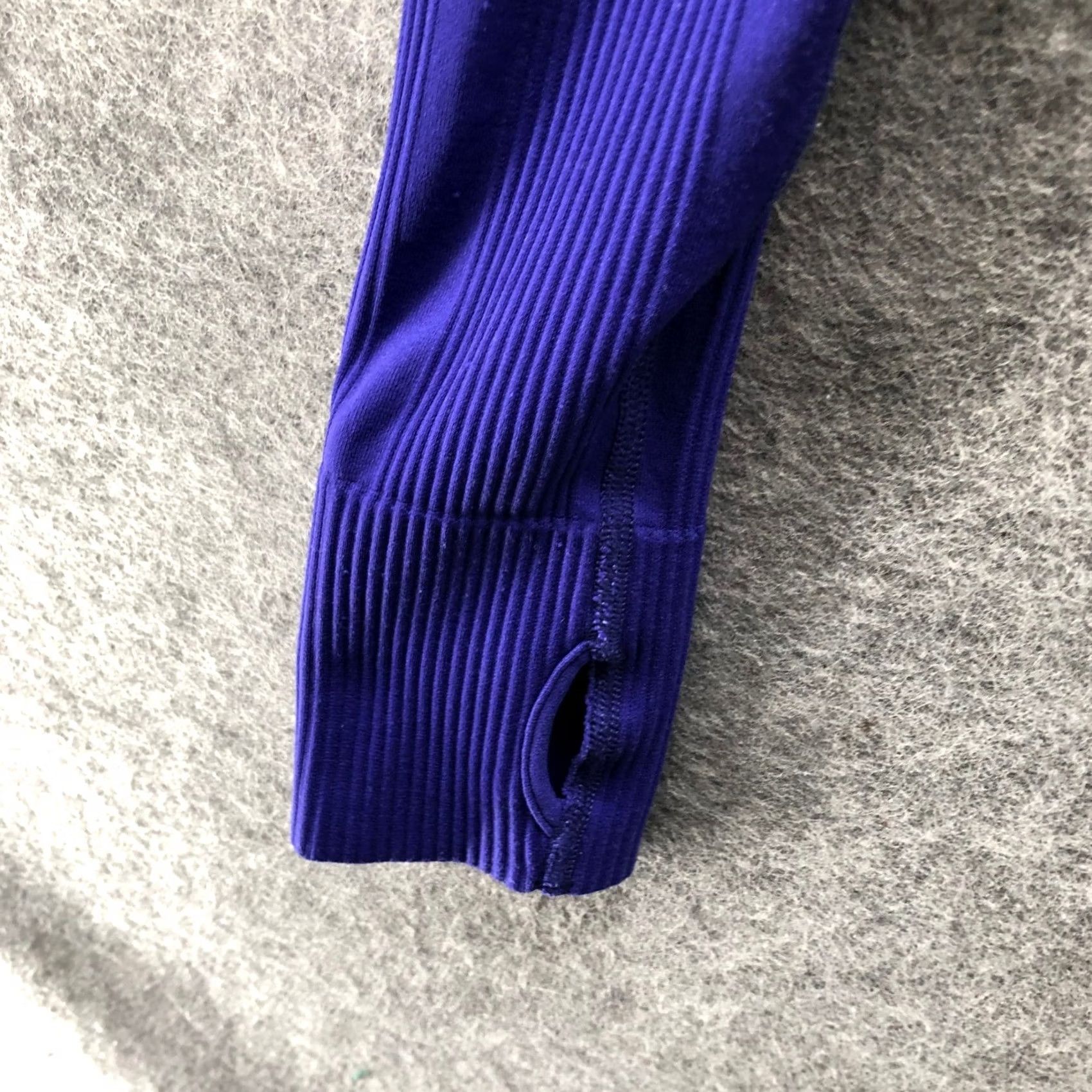 Athleta Athleta Hoodie Womens S Blue Seamless Full Zip Fitted Athletic Ruched Thumbholes Size S / US 4 / IT 40 - 6 Thumbnail