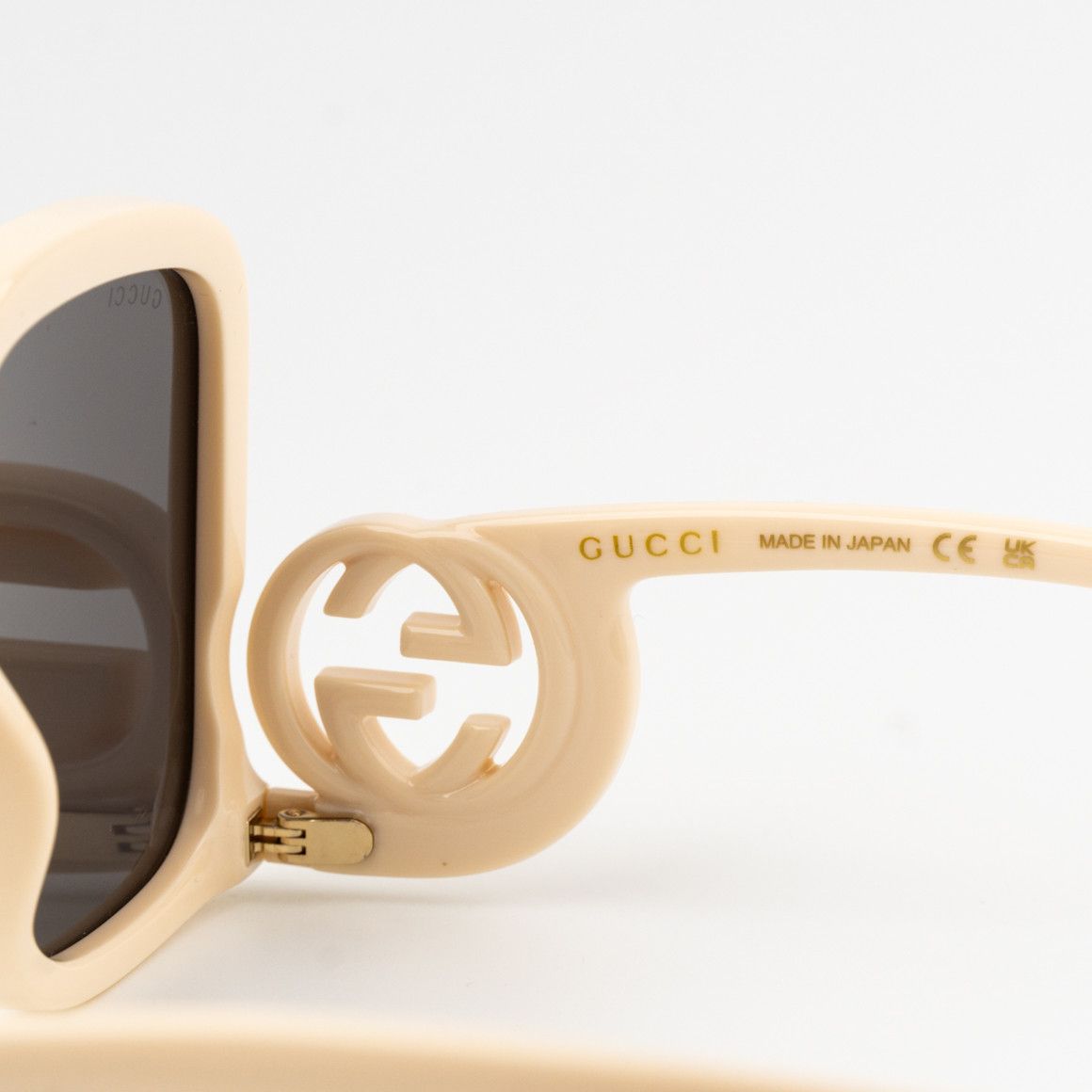 Gucci NEW Gucci GG1326S 009 Oversized Square Women Sunglasses Size ONE SIZE - 7 Thumbnail