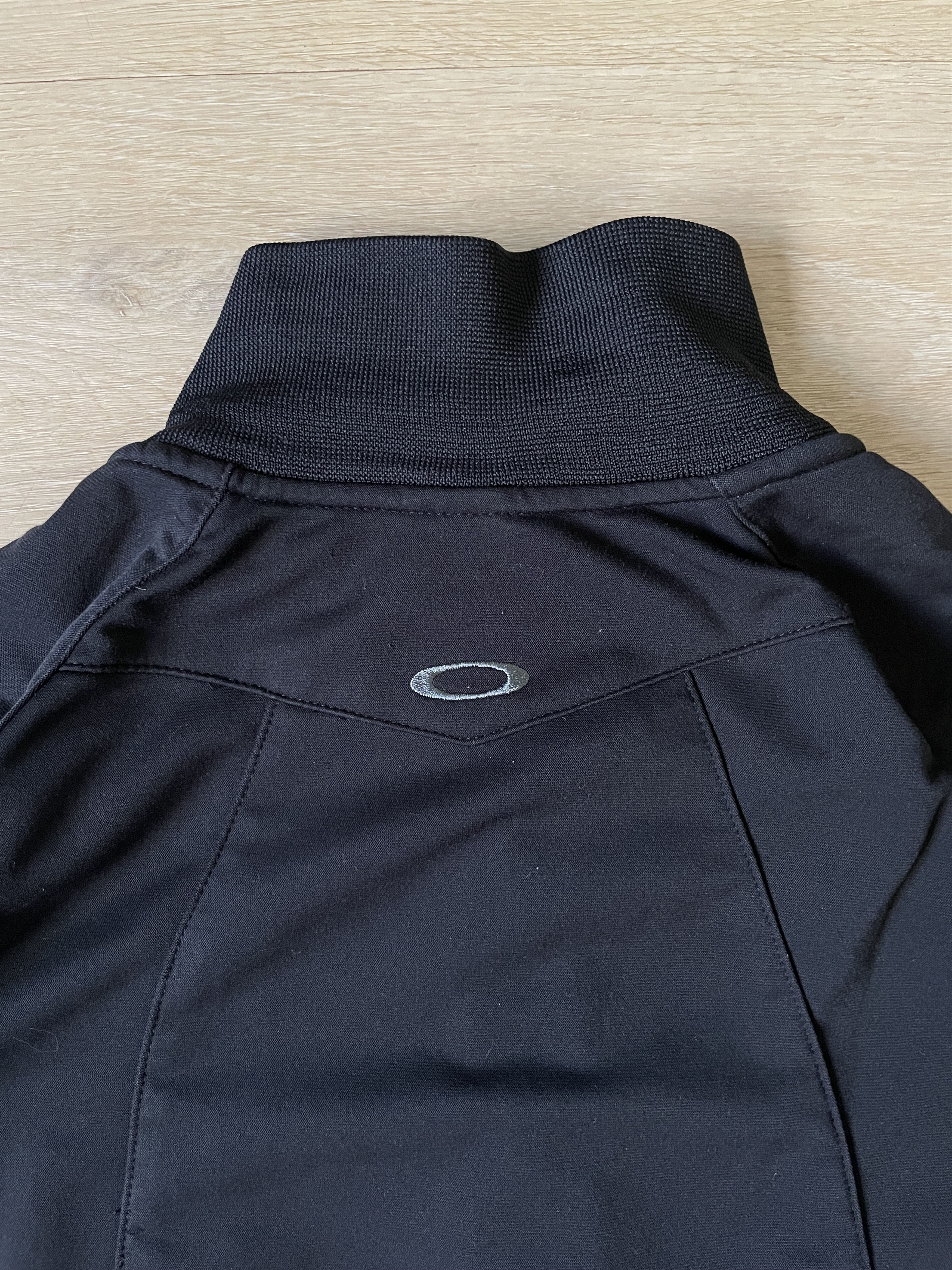 Oakley 2000s Oakley Zip Up Mockneck Sweatshirt Size US L / EU 52-54 / 3 - 7 Thumbnail