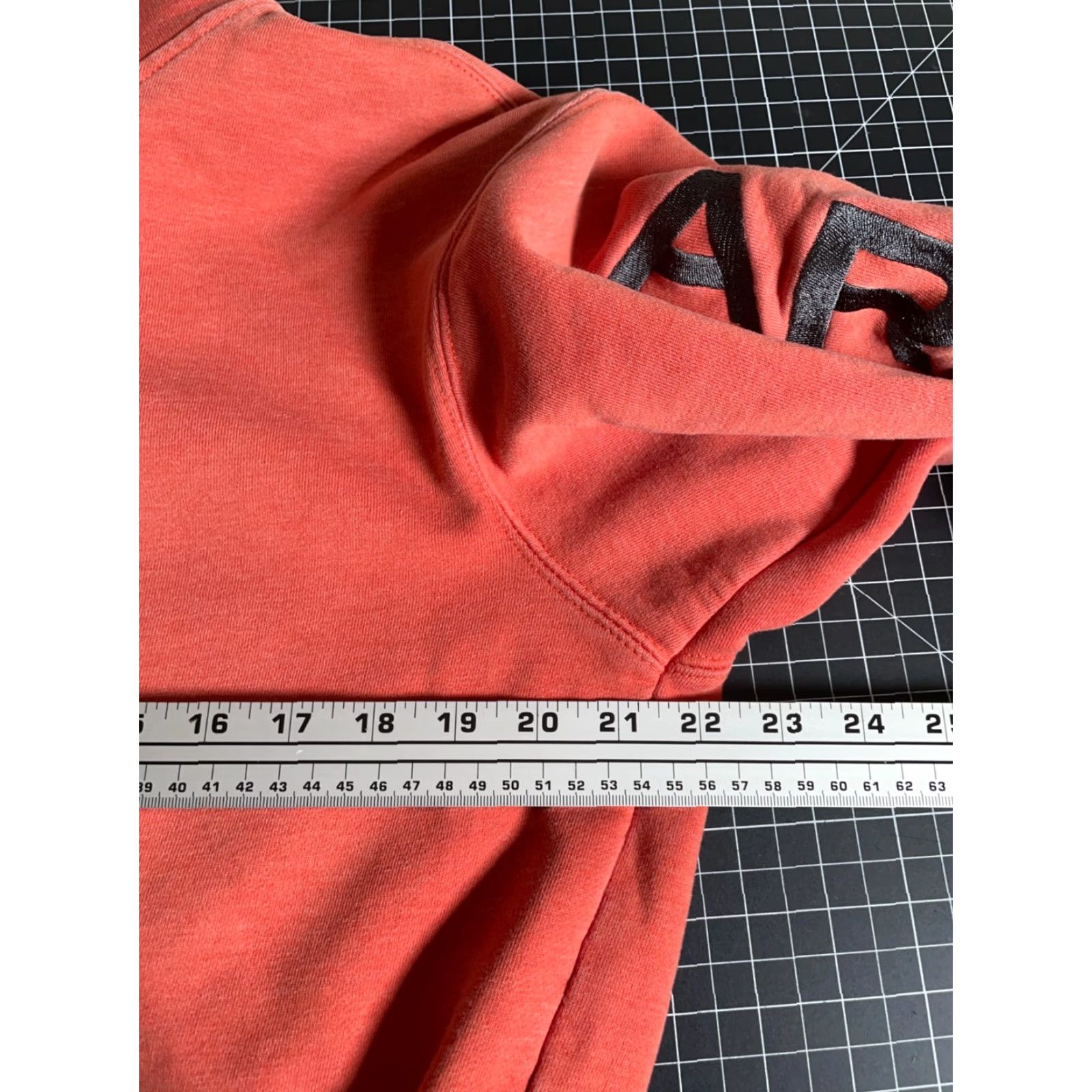 Ariat Ariat Rebar Hoodie Men's Medium Faded Red Orange Sweatshirt Embroidered Cotton Polyester Fleece Size US M / EU 48-50 / 2 - 5 Thumbnail
