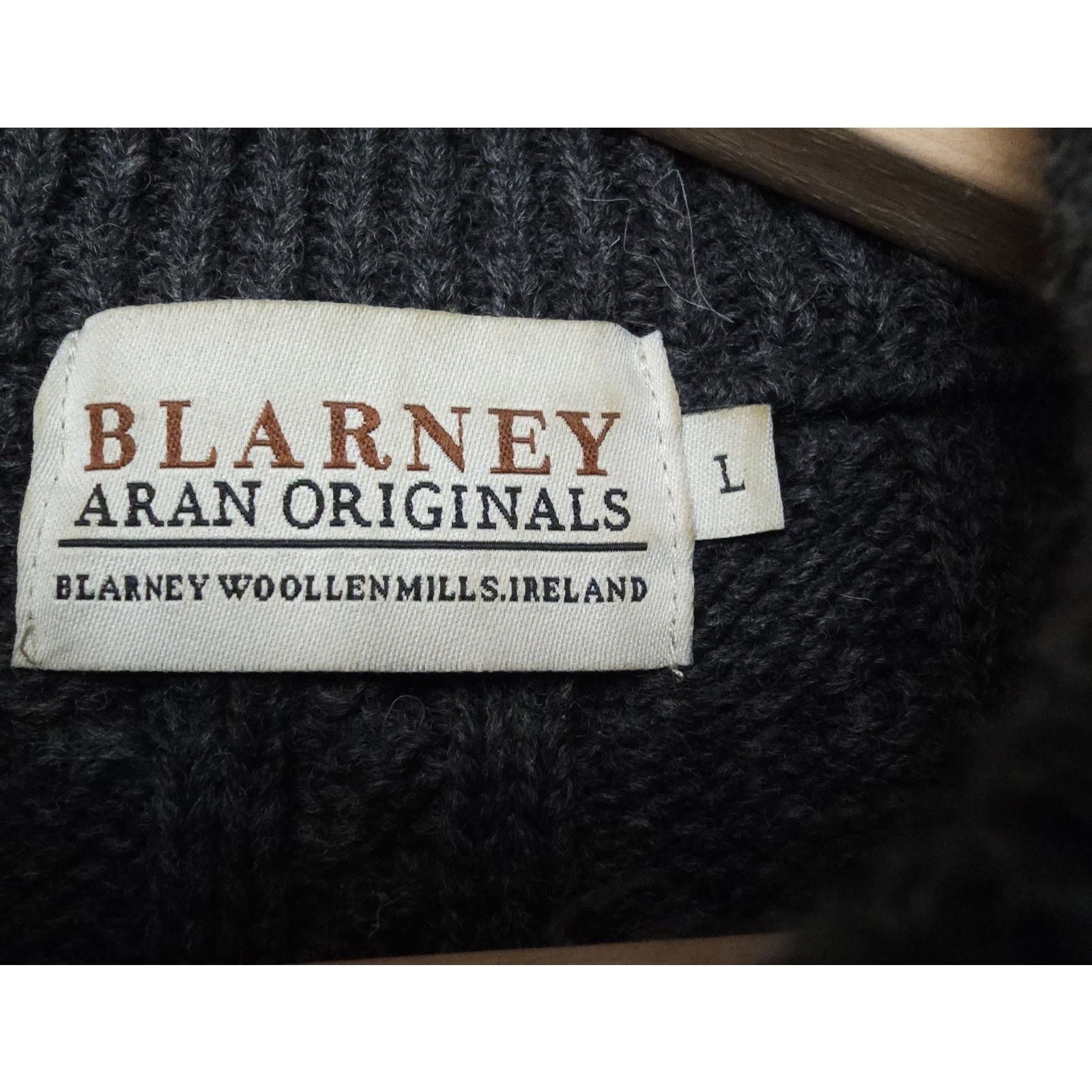 Other Blarney Woollen Mills Aran Cardigan Charcoal Wool Ireland L Size US L / EU 52-54 / 3 - 5 Thumbnail