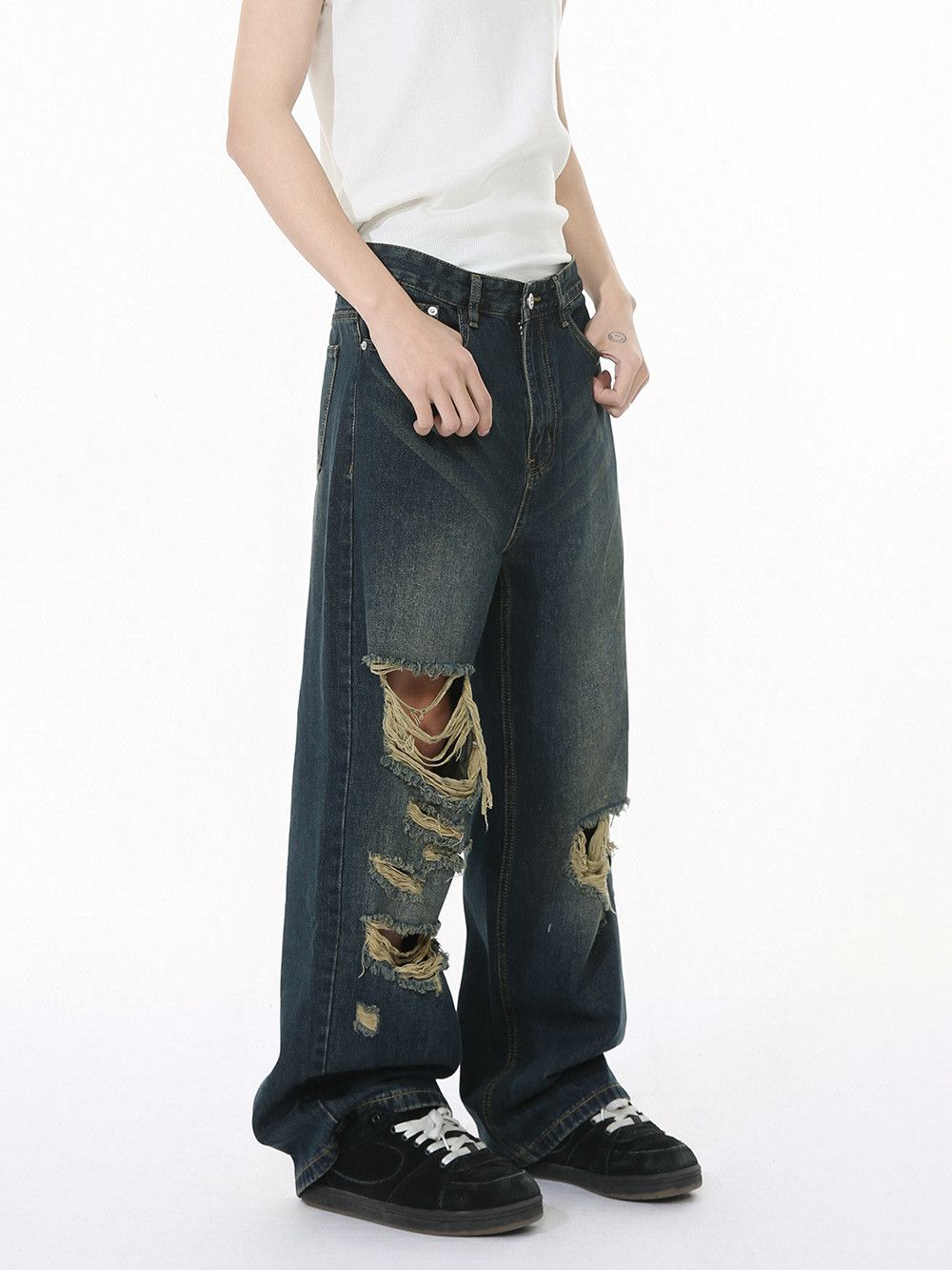 Japanese Brand × Vintage Men's ripped loose straight jeans Size US 34 / EU 50 - 1 Thumbnail