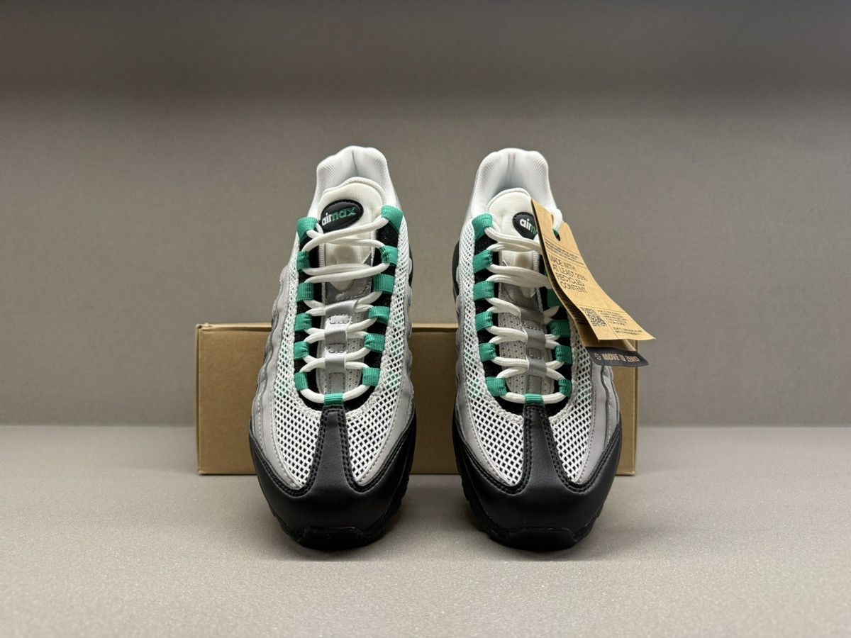 Nike Nike Air Max 95 Black Stadium Green Women’s Size US 7.5 / IT 37.5 - 4 Thumbnail