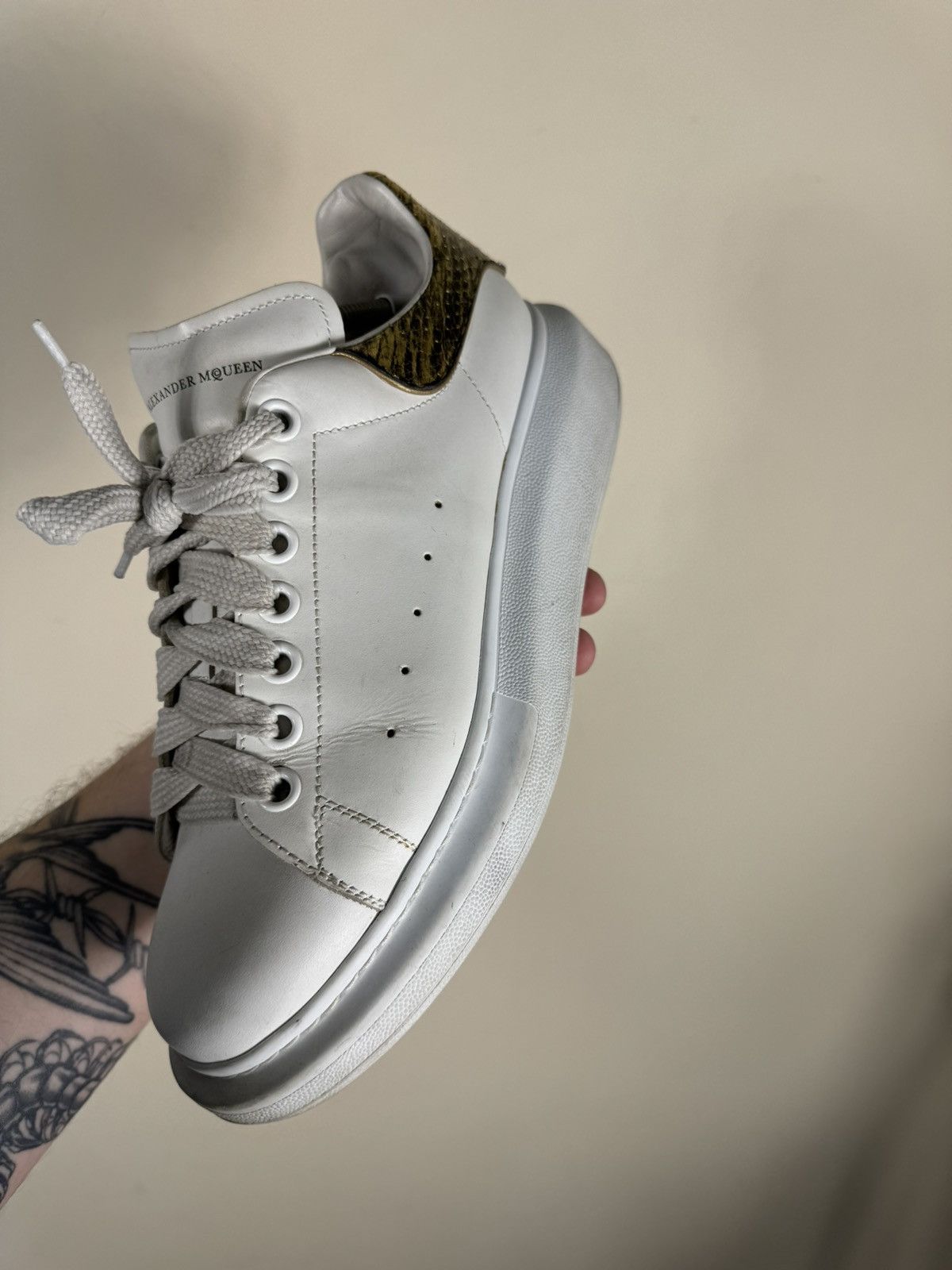 Alexander McQueen Alexander McQueen Oversized Gold Python Print Sneakers Size US 11 / IT 41 - 13 Thumbnail