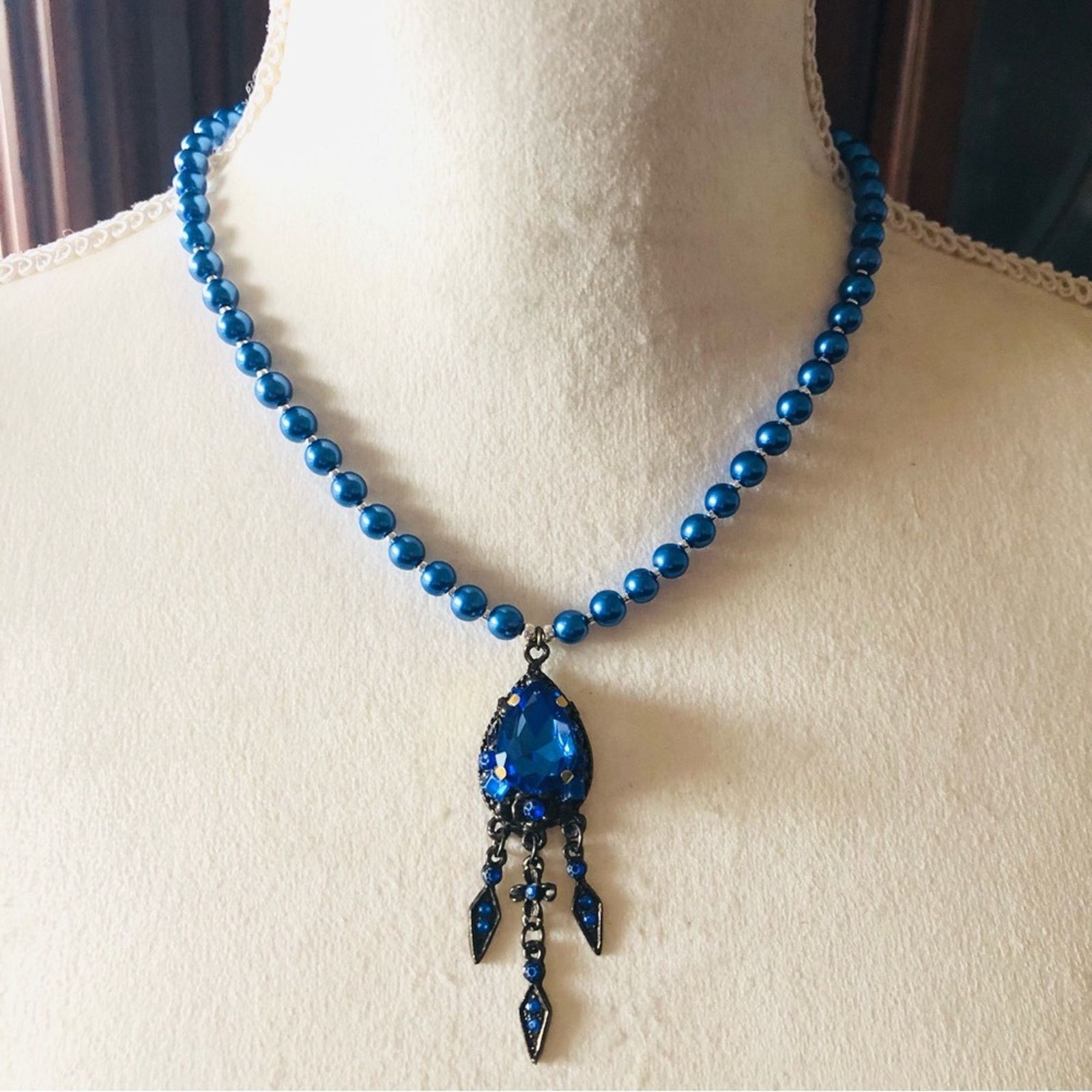Handmade Handcrafted repurpose royal blue pendant Pearl necklace Size ONE SIZE - 2 Thumbnail