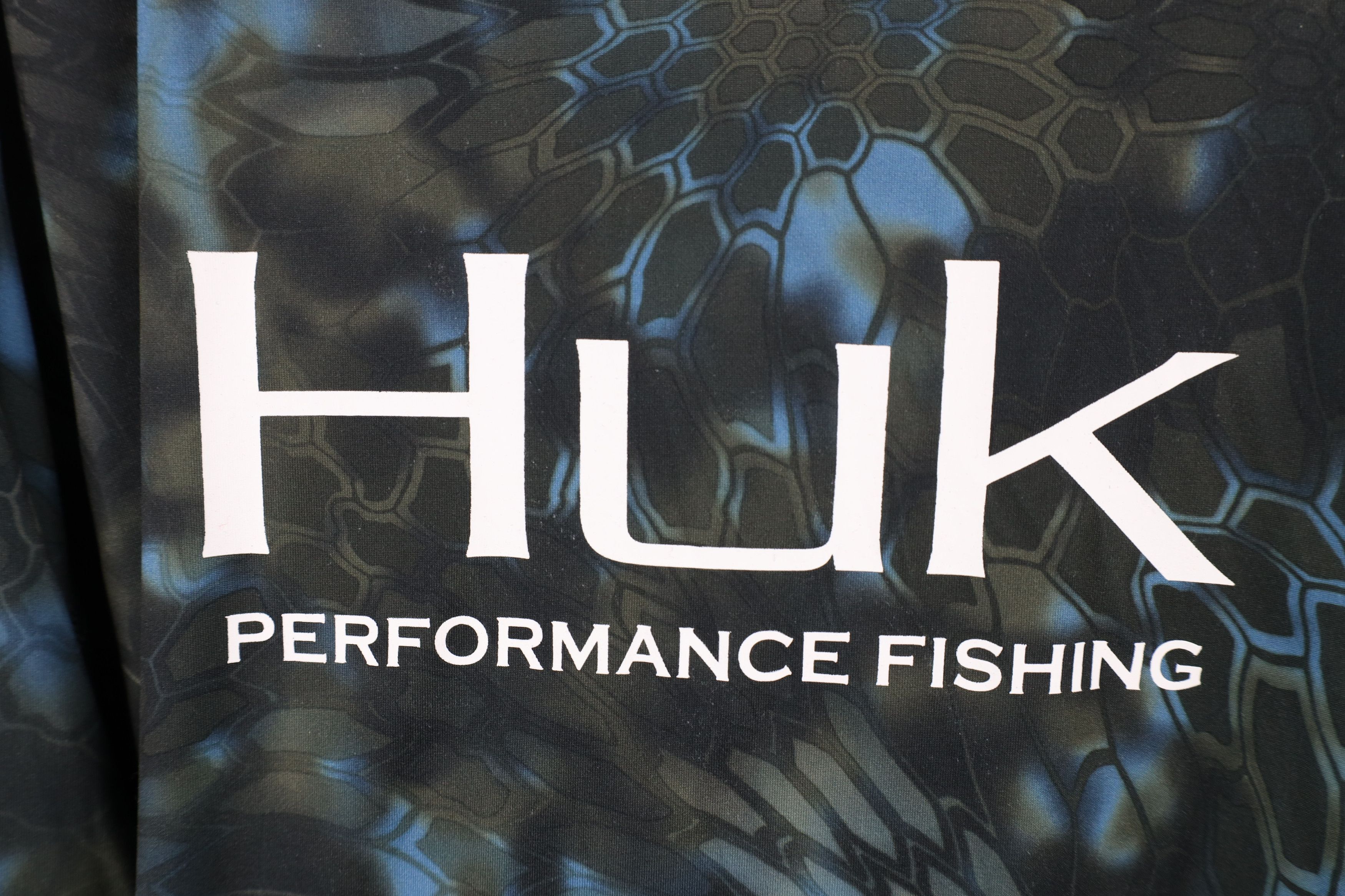 Vintage Huk Fishing Camouflage Lightweight Hoodie Hooded T-Shirt Size US L / EU 52-54 / 3 - 6 Thumbnail