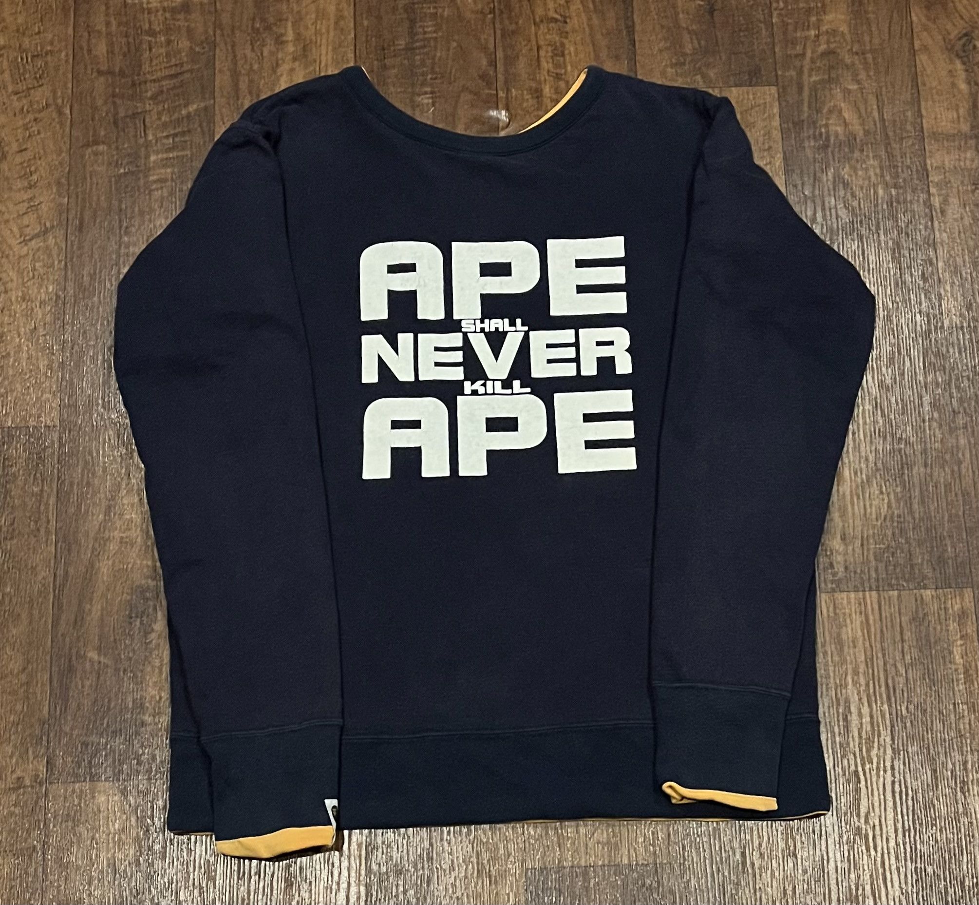 Bape Bape reversible crew neck pullover sweatshirt Size US M / EU 48-50 / 2 - 3 Thumbnail