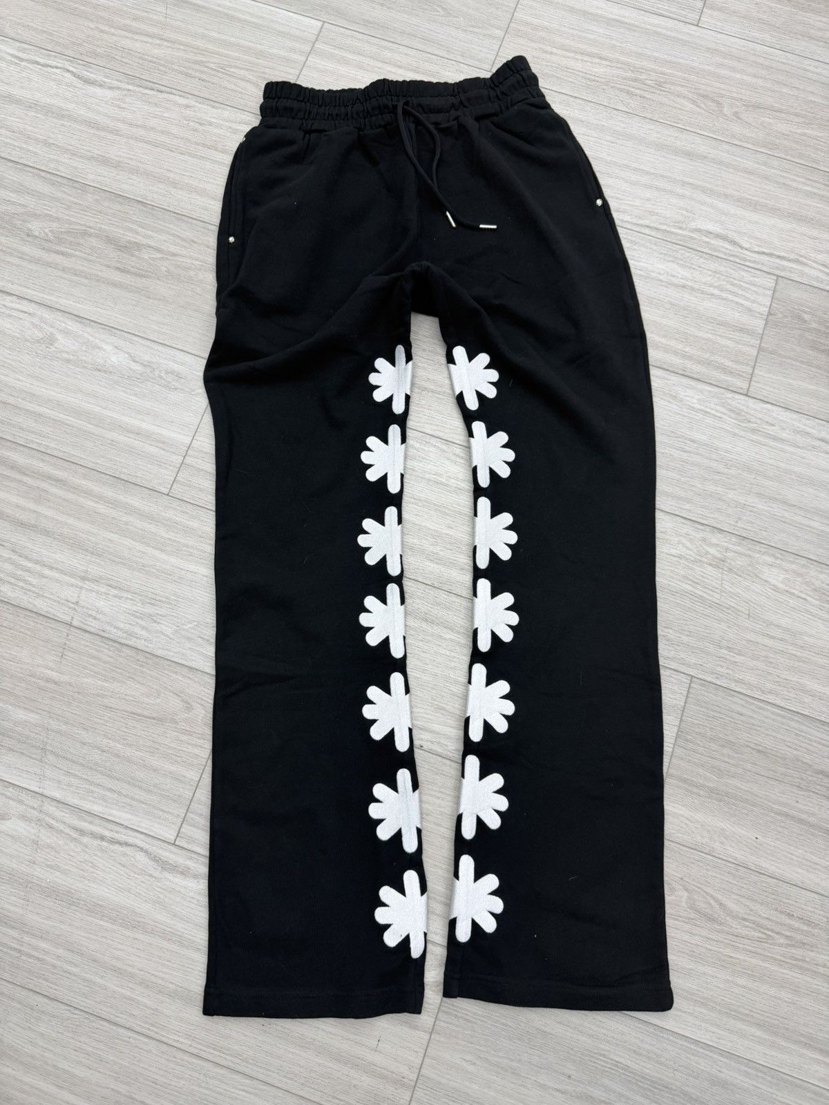 LOSTSHDWS LOSTSHDWS OG Sun Logo Sweatpants Black White Size L Size US 36 / EU 52 - 1 Thumbnail