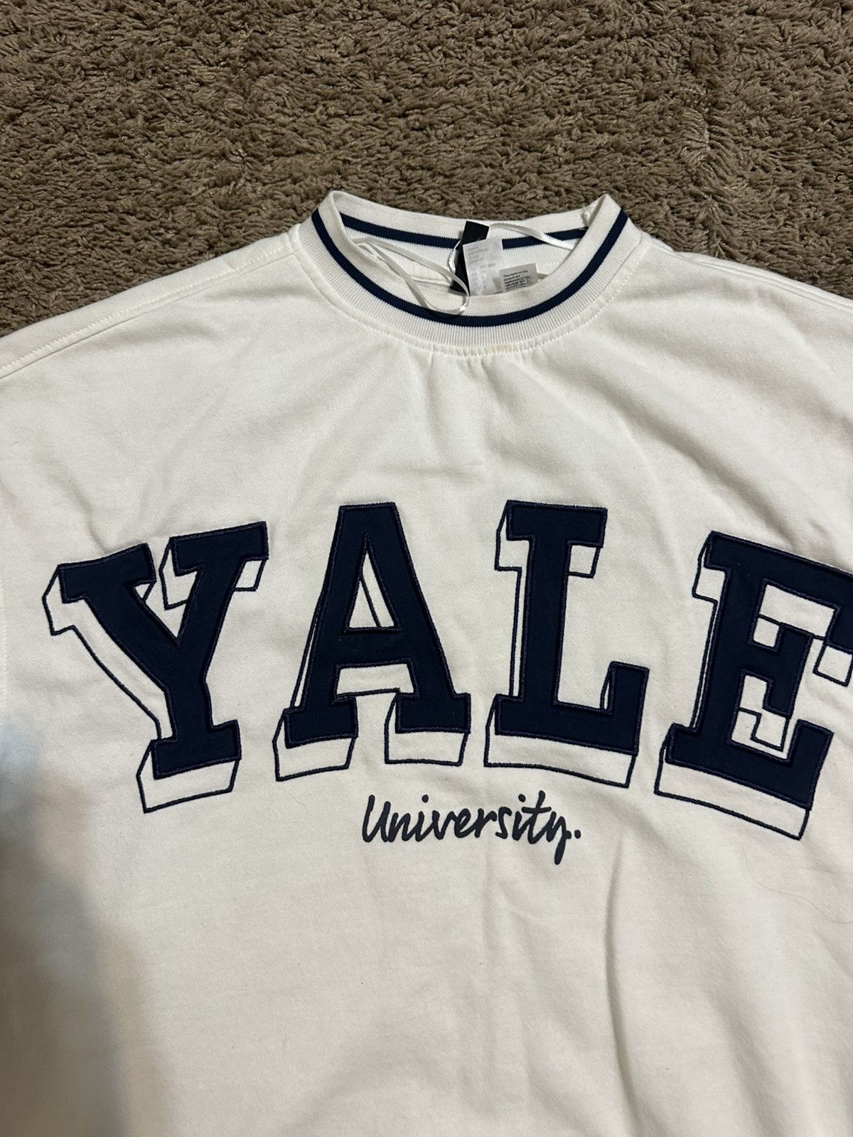 NCAA Vintage Woman’s Yale University White sweater 00s size small Size S / US 4 / IT 40 - 2 Thumbnail