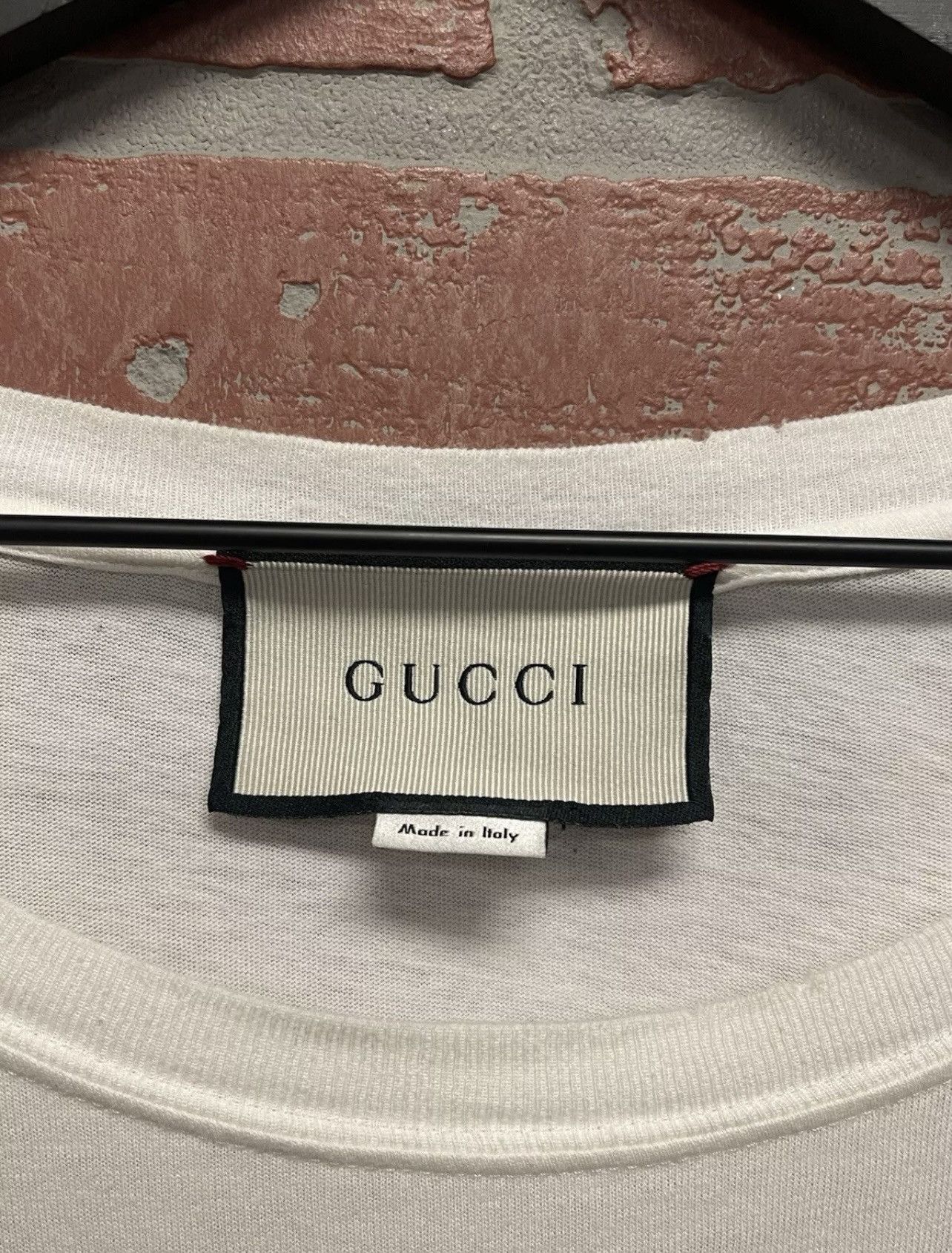 Gucci Size M - Gucci White Logo Print Cotton Dragon Embroidered Size US M / EU 48-50 / 2 - 5 Thumbnail