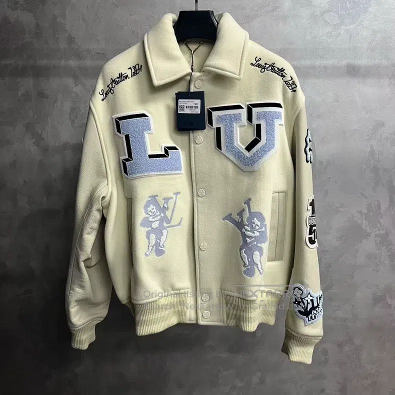 Louis Vuitton Louis Vuitton White Contrasting Patchwork Lettered Cartoon Size US M / EU 48-50 / 2 - 1 Thumbnail