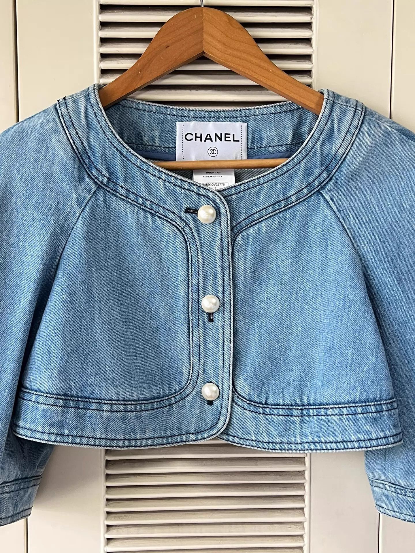 Chanel Chanel Denim Short Jacket 34 Pearl Buttons Size XS / US 0-2 / IT 36-38 - 3 Thumbnail