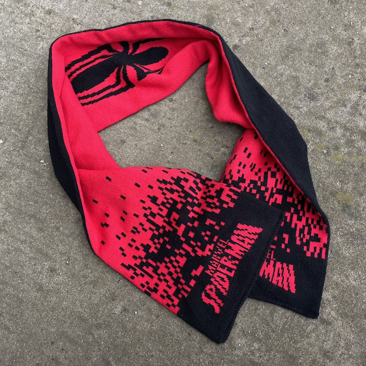 Marvel Comics × Y/Project Vintage Spider Man Scarf Marvel Comics Y2K 90s Style USA Size ONE SIZE - 1 Thumbnail