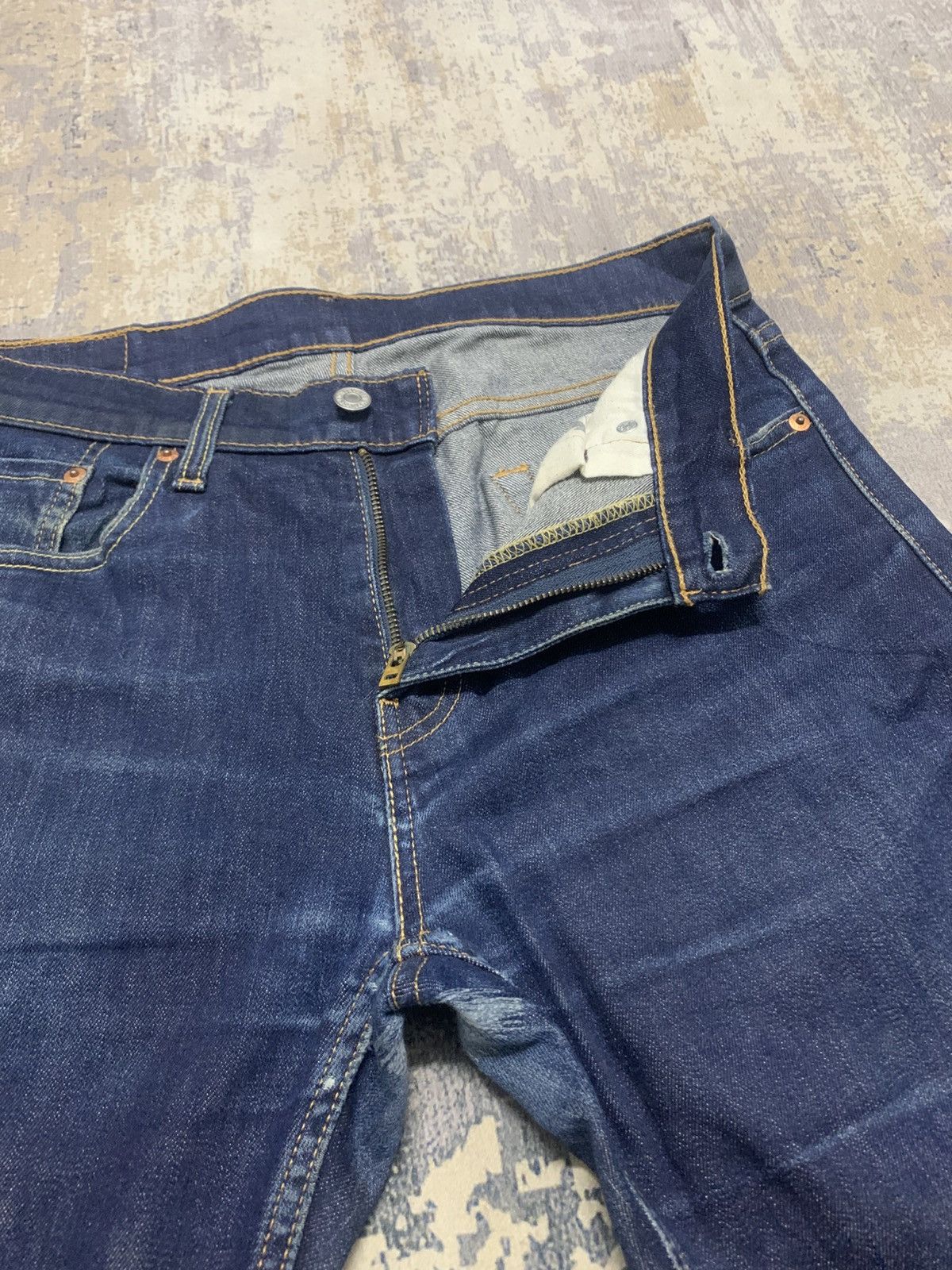 Levi's VINTAGE LEVIS 513 Slim Straight BLUE WASH JEANS Size US 31 - 4 Thumbnail