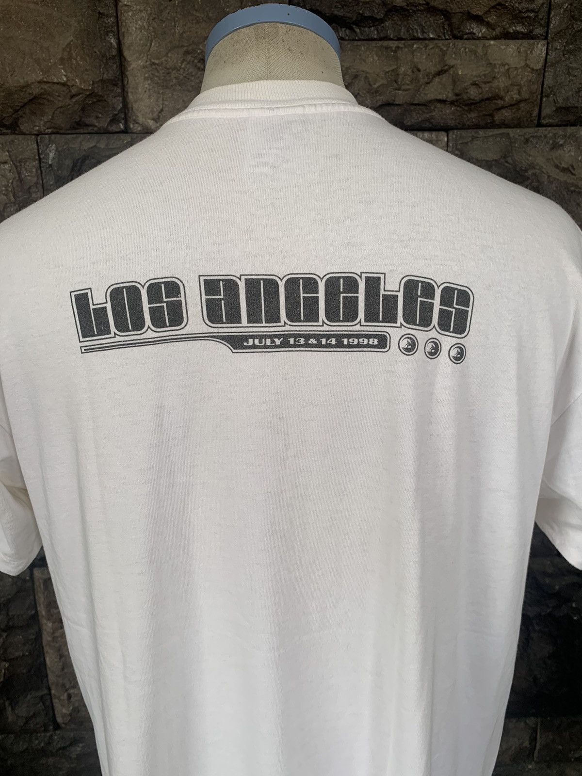 Band Tees × Vintage Vintage 90s Pearl Jam Los Angeles Tour Rock Band T shirt Size US L / EU 52-54 / 3 - 7 Thumbnail