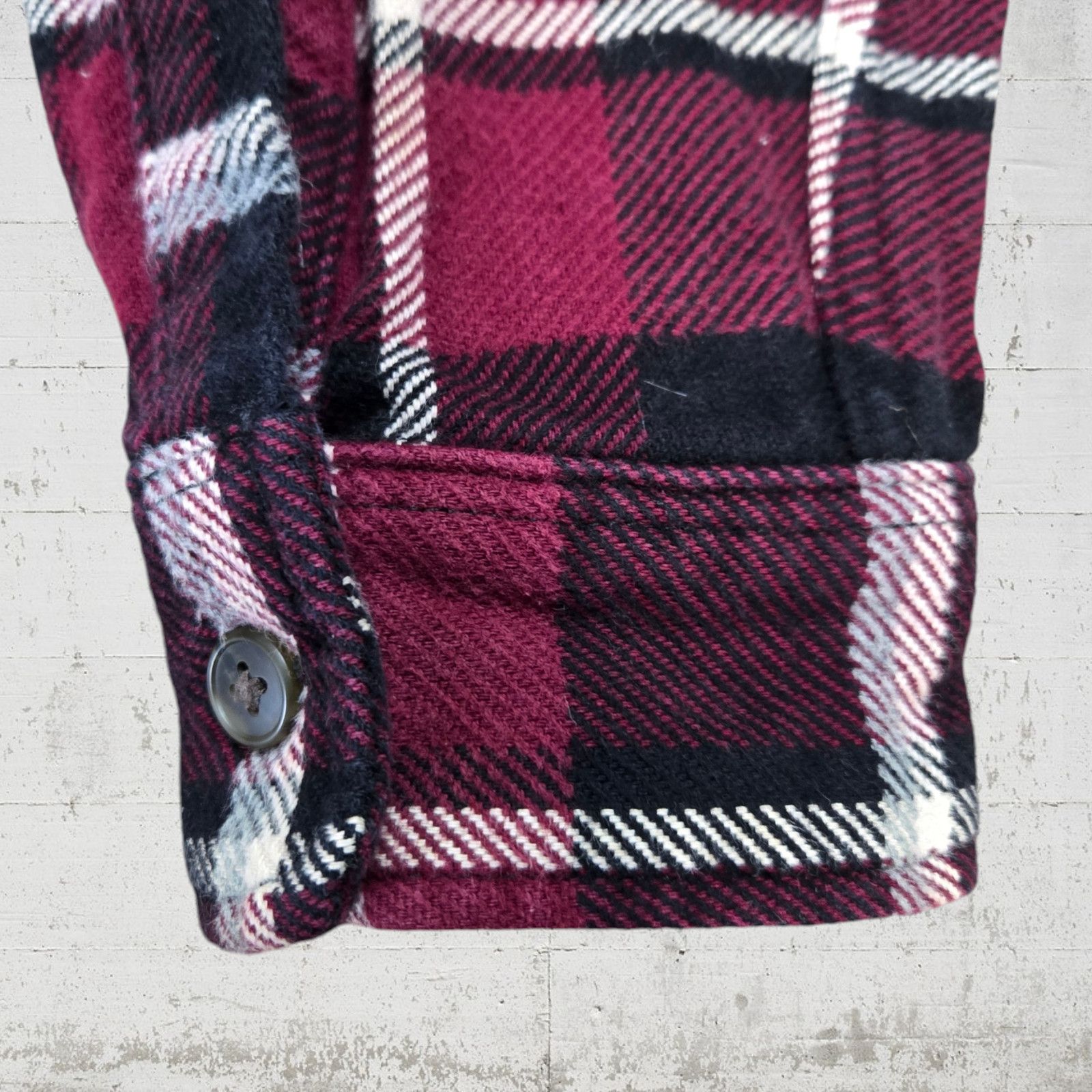 St. Johns Bay Dark Cherry Red Plaid Flannel Size Large Size US L / EU 52-54 / 3 - 6 Thumbnail
