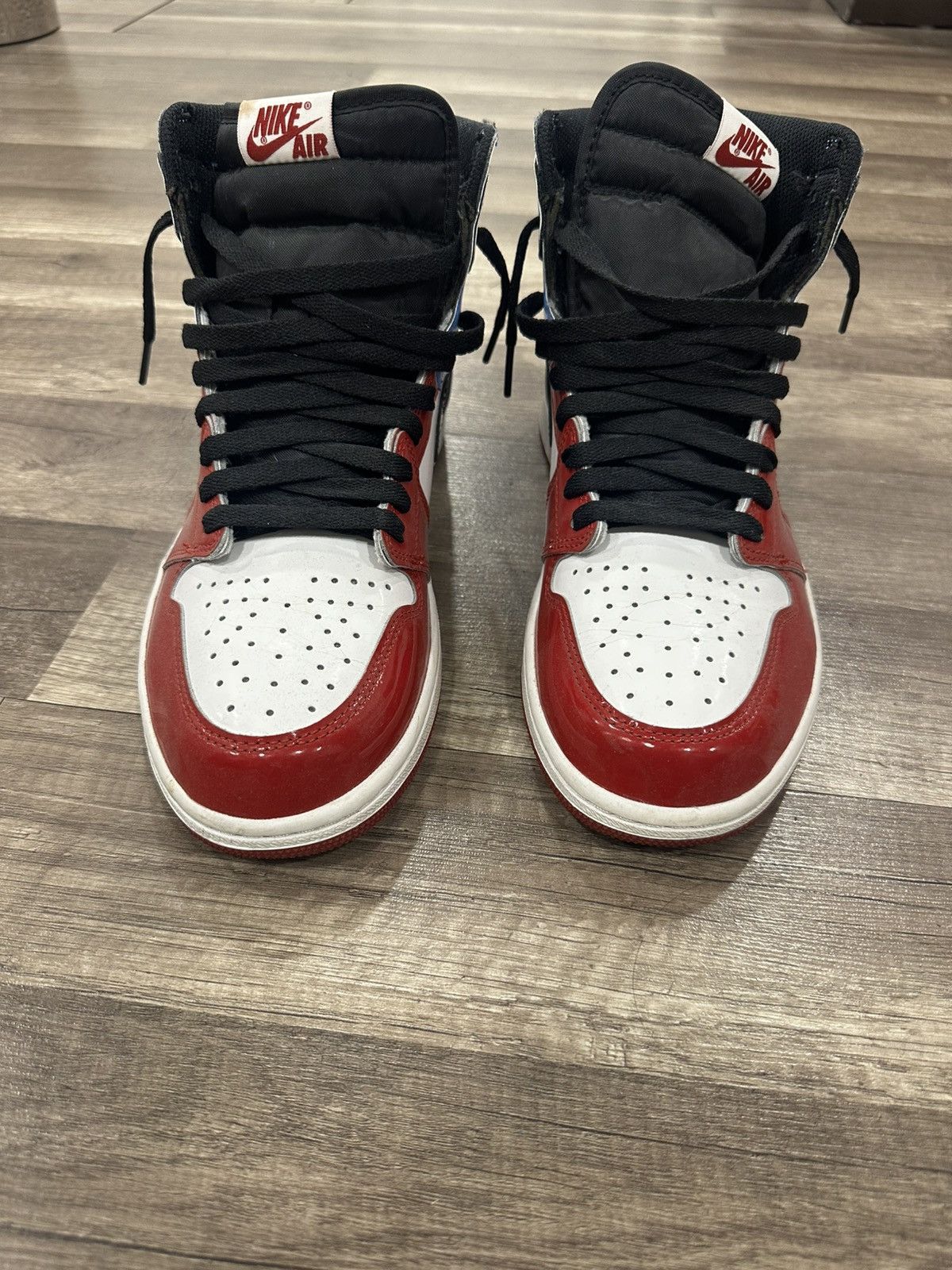 Jordan Brand 2019 Air Jordan 1 retro high OG ‘Fearless’ Size US 10 / EU 43 - 3 Thumbnail