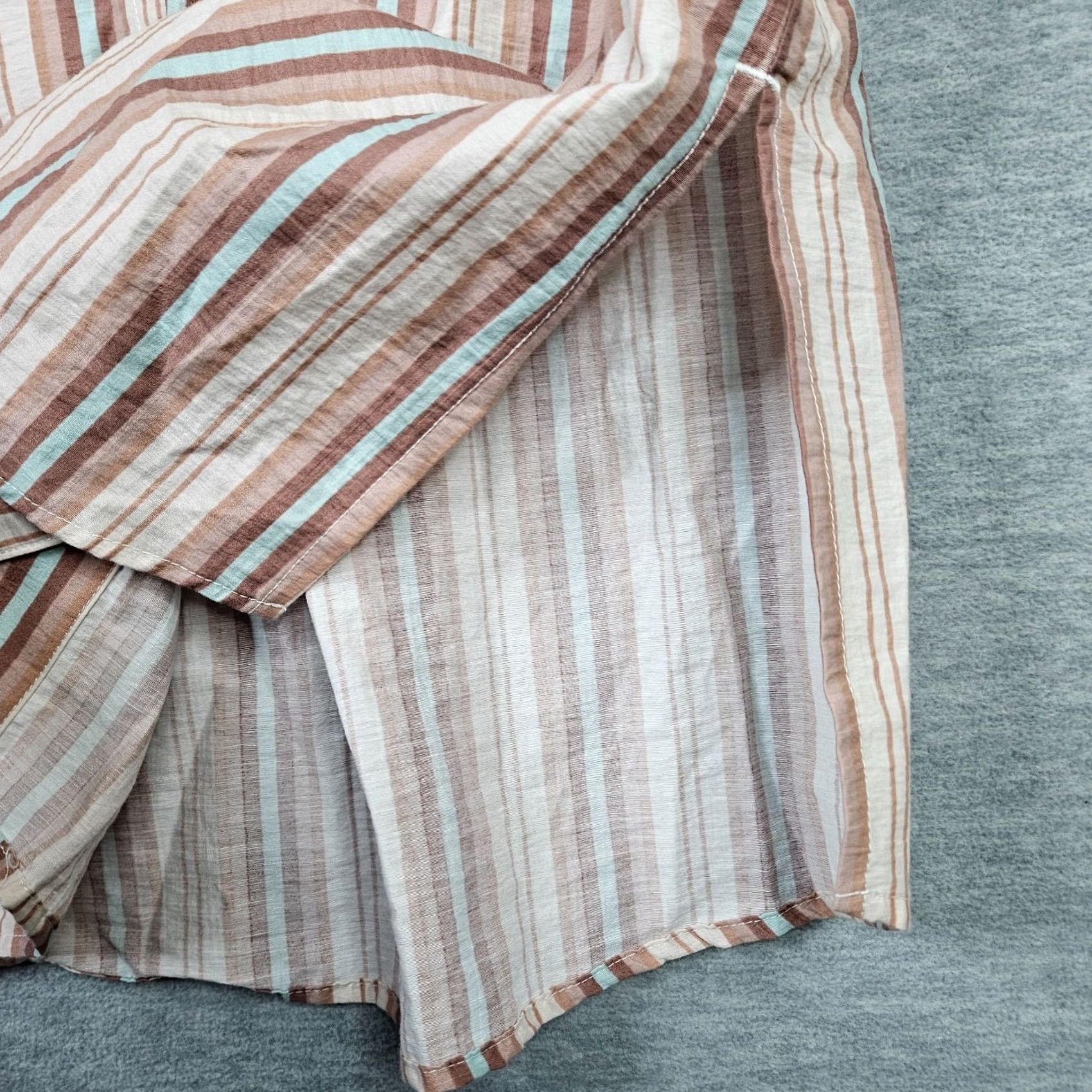 Free People Free People Ivory Comb Stripes Button Up Short Sleeve Shirt XS Regular Womens Sprized? Size XS / US 0-2 / IT 36-38 - 4 Thumbnail