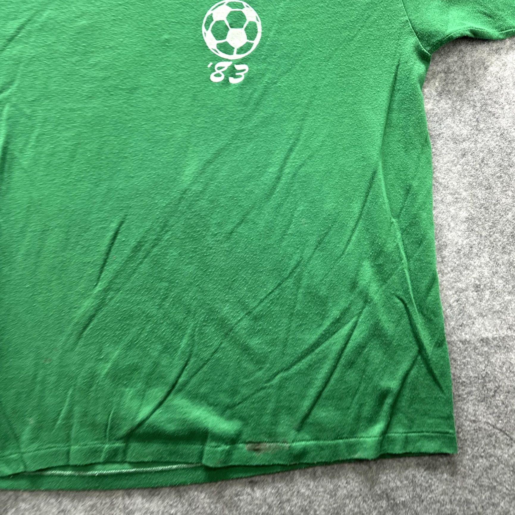 Vintage VINTAGE Sweepers Soccer Team Shirt Mens Large Green 1983 Sportswear 80s SS Size US L / EU 52-54 / 3 - 5 Thumbnail