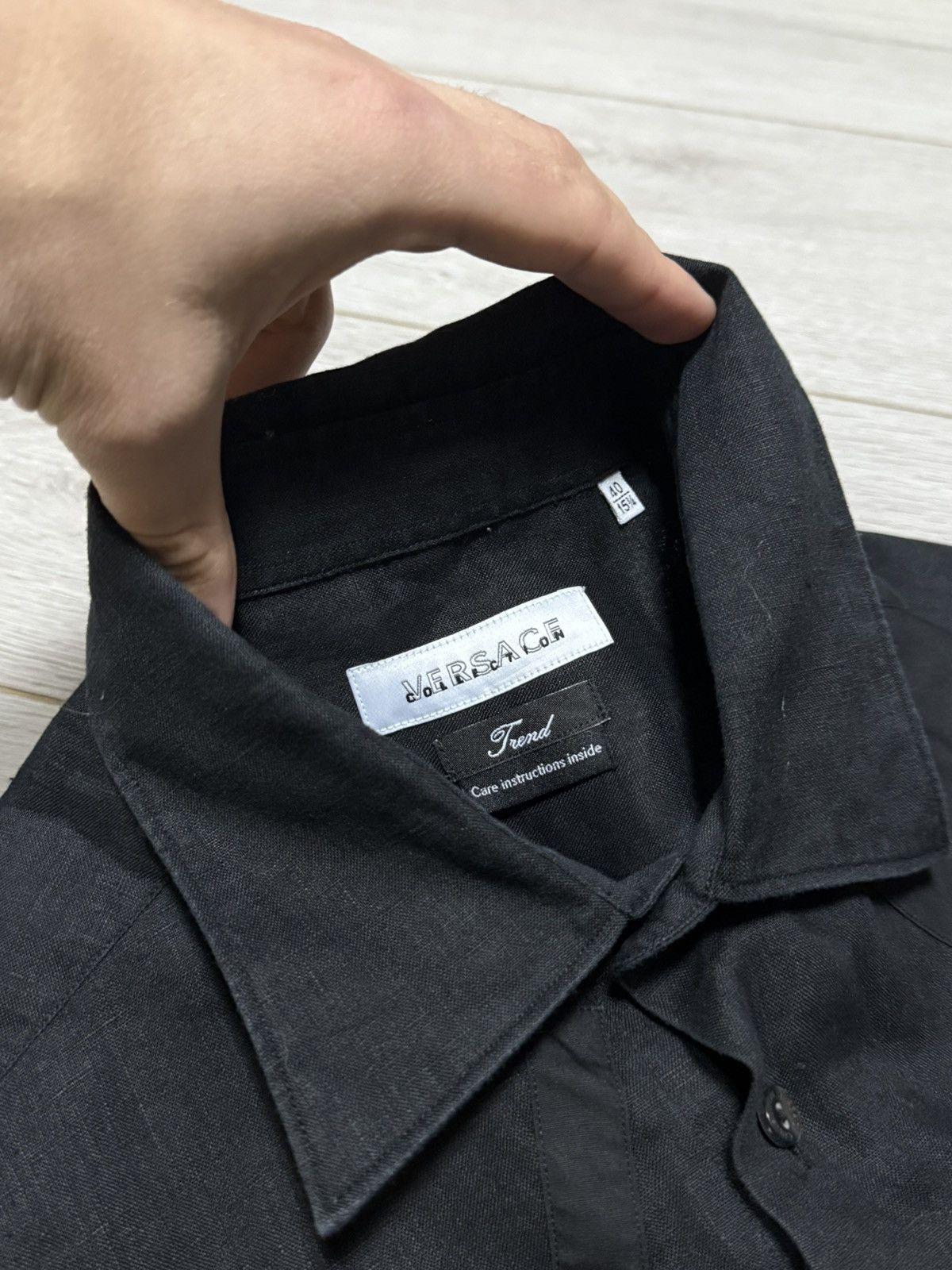 Versace Versace linen patterns shirt buttons v logo Size US M / EU 48-50 / 2 - 3 Thumbnail