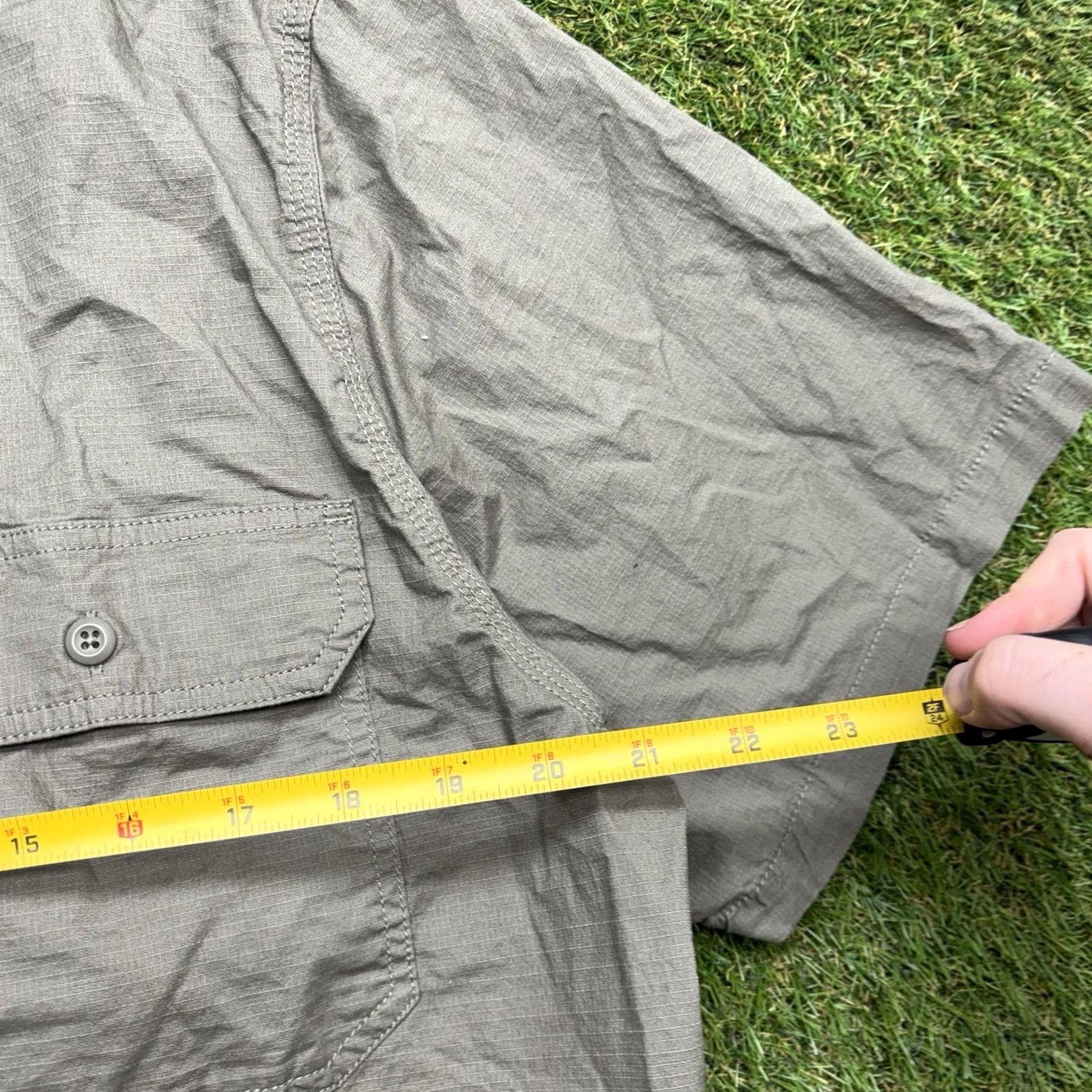 Vintage Brahma Shirt Mens XL Short Sleeve Button-Up Workwear Chest Pockets Green Solid Two Chest Pockets Button-Up Workwear Outdoor Mens XL Size US XL / EU 56 / 4 - 7 Thumbnail