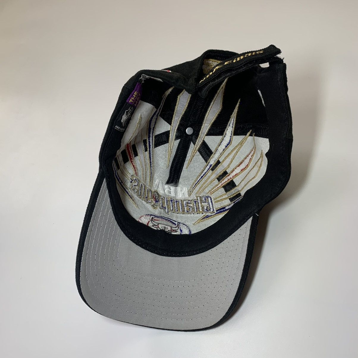 NBA Vintage Chicago Bulls 1998 starter cap champion nba Size ONE SIZE - 7 Thumbnail