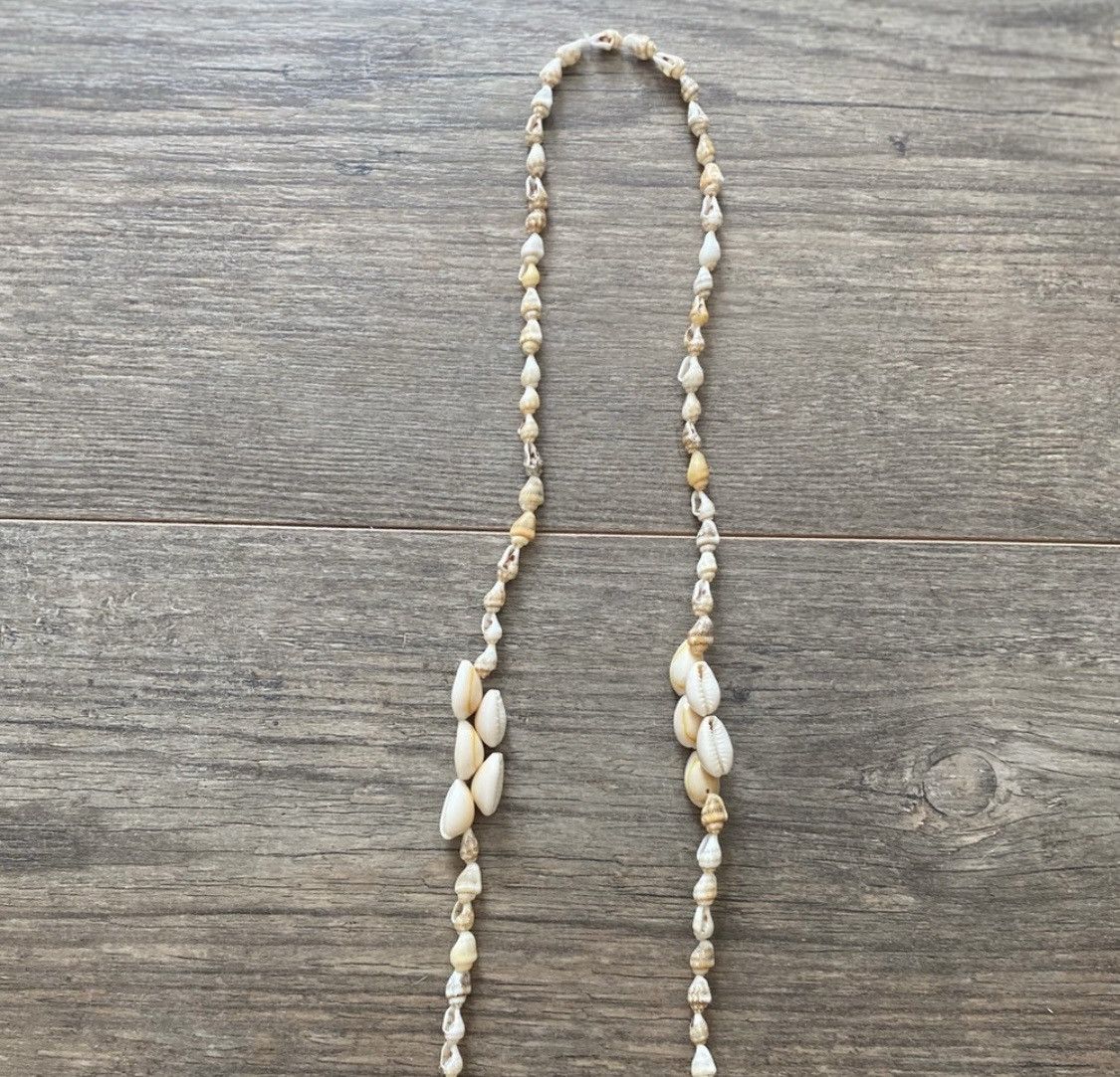 Vintage VINTAGE LONG NATURAL COWRIE SEASHELL NECKLACE Size ONE SIZE - 7 Thumbnail