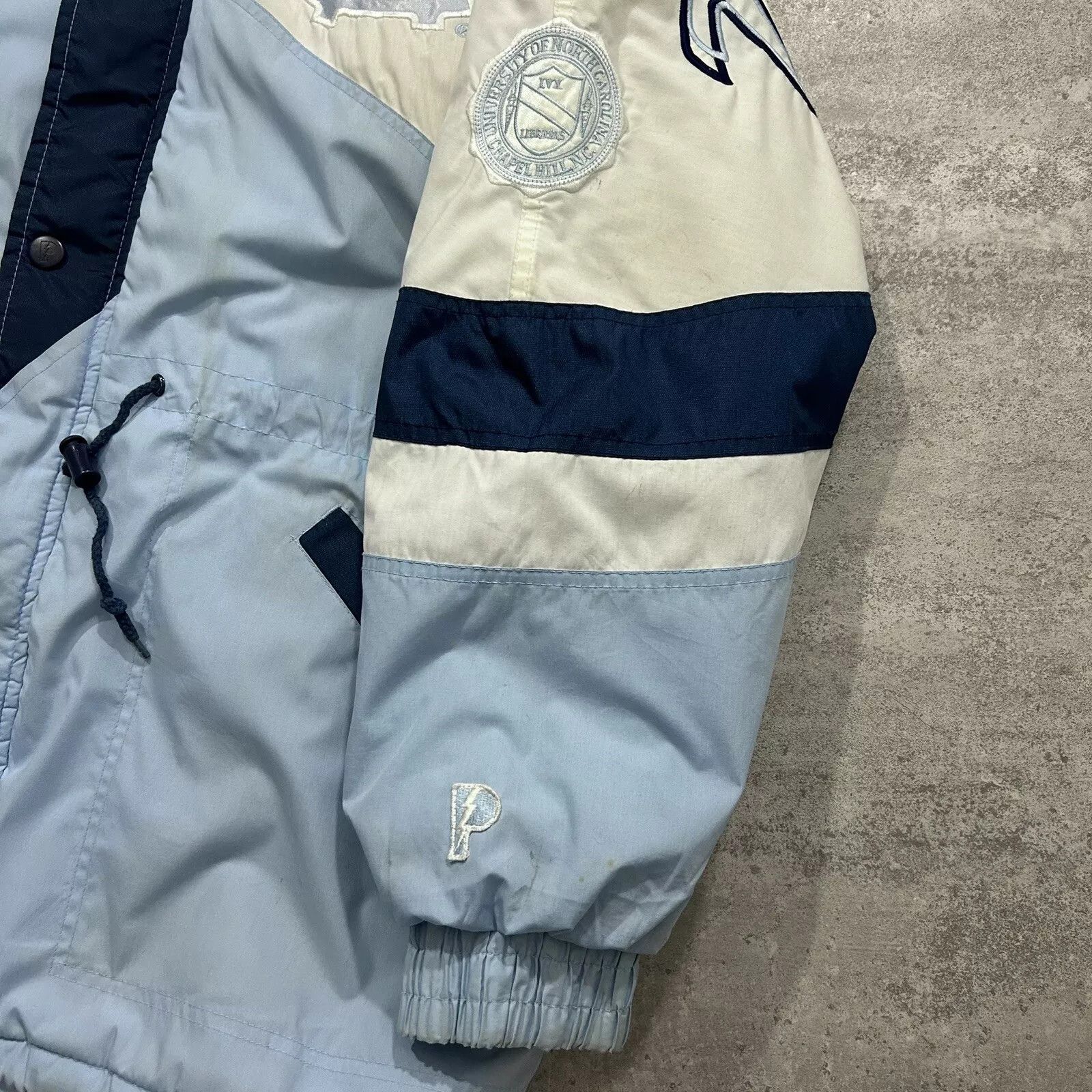 NCAA × Vintage UNC NORTH CAROLINA TAR HEELS PRO PLAYER PUFFER SPELL OUT Size US L / EU 52-54 / 3 - 5 Thumbnail