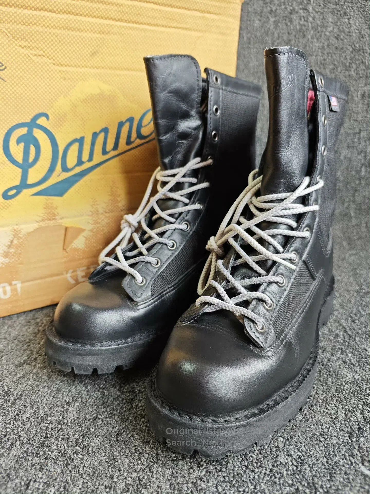 Danner Danner 69210 Waterproof Hiking Boots. Size US 9 / EU 42 - 2 Thumbnail