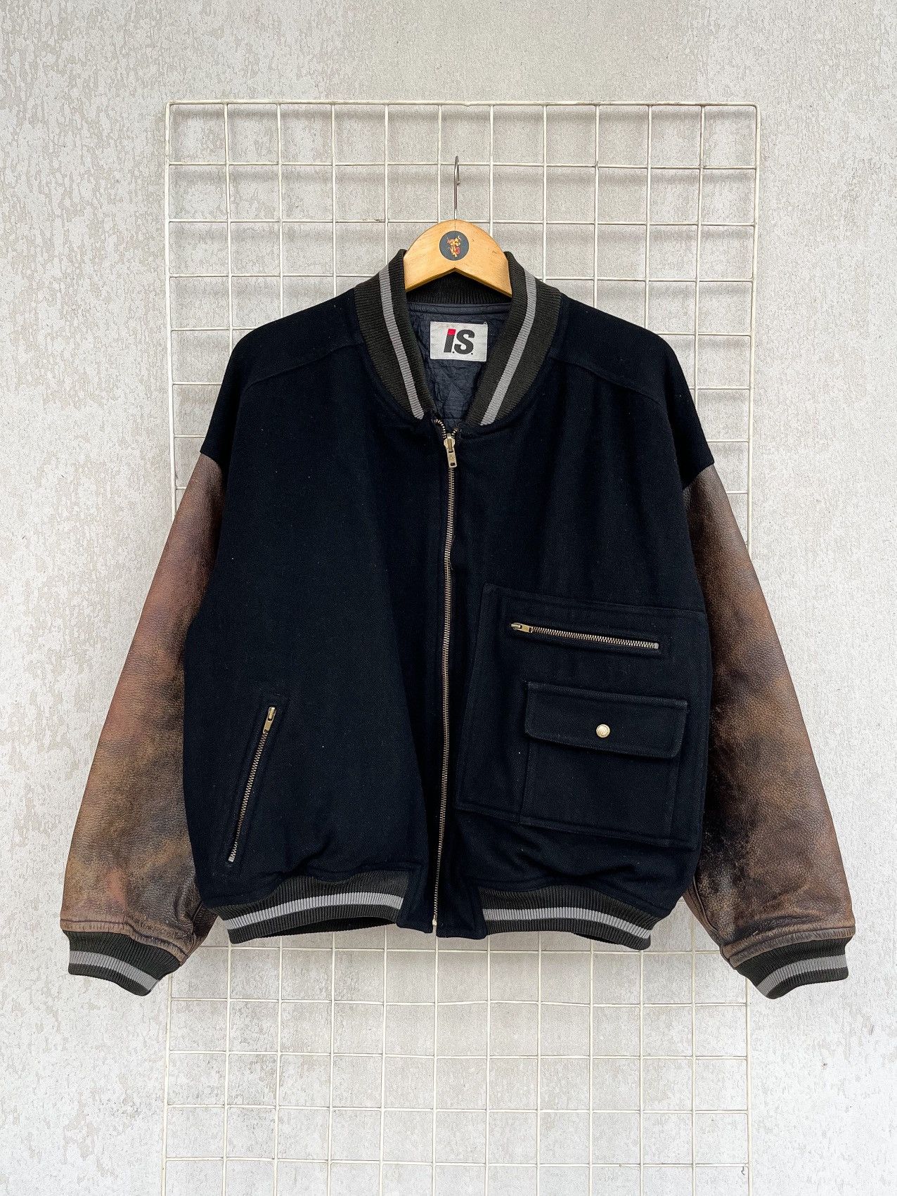 Issey Miyake 1980’s ISSEY MIYAKE Care label Wool/Leather Varsity Bomber Size US XL / EU 56 / 4 - 5 Thumbnail