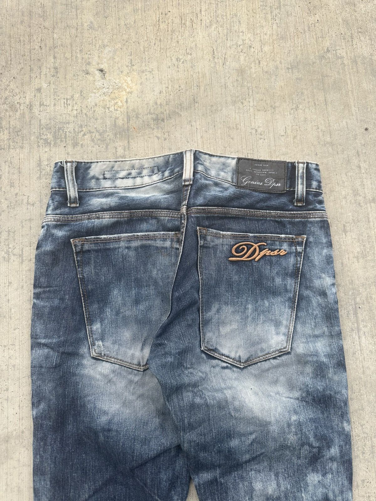 Tornado Mart 2000s DPSR whisker wash distressed jeans Size US 30 / EU 46 - 7 Thumbnail