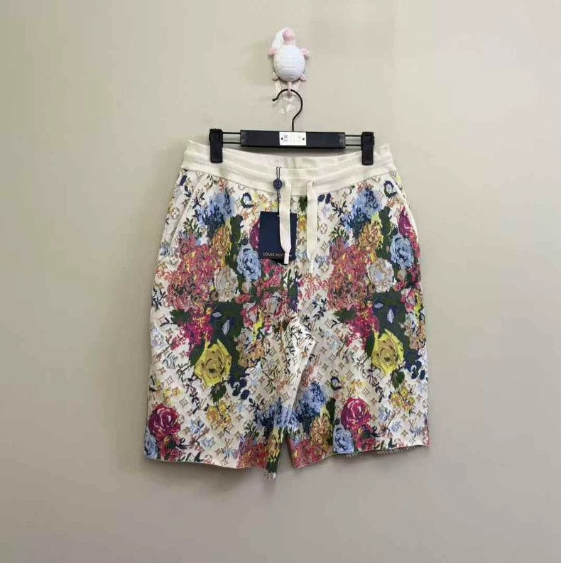 Louis Vuitton Louis Vuitton Floral Logo Knit Shorts-yf Size US 34 / EU 50 - 1 Thumbnail