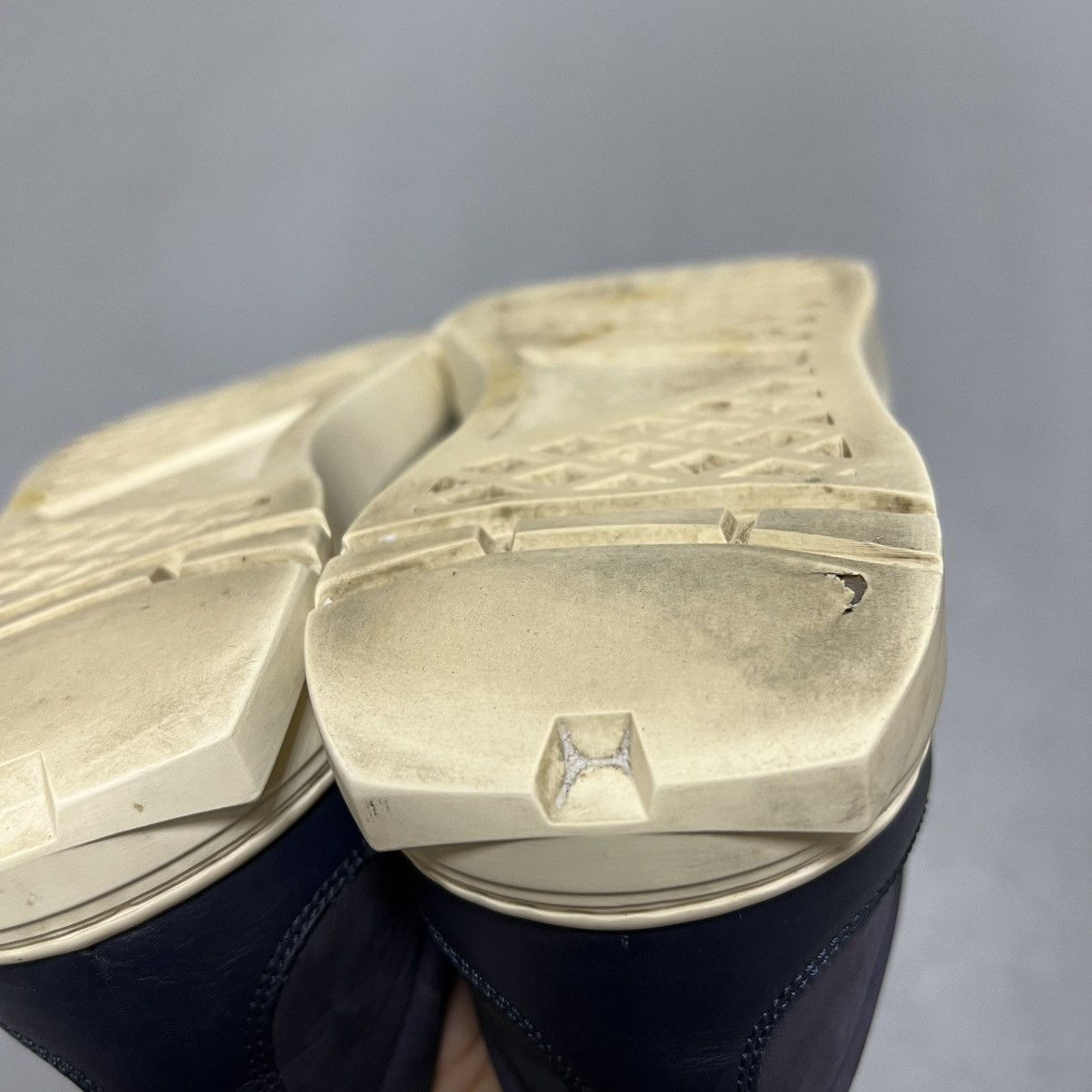 Salvatore Ferragamo Salvatore Ferragamo Navy Blue Leather Sneakers Men's Size US 9 / EU 42 - 19 Thumbnail