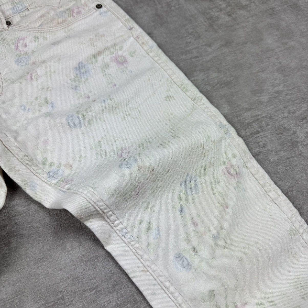 Tommy Hilfiger Tommy Hilfiger Flower Jeans Size 31" - 4 Thumbnail