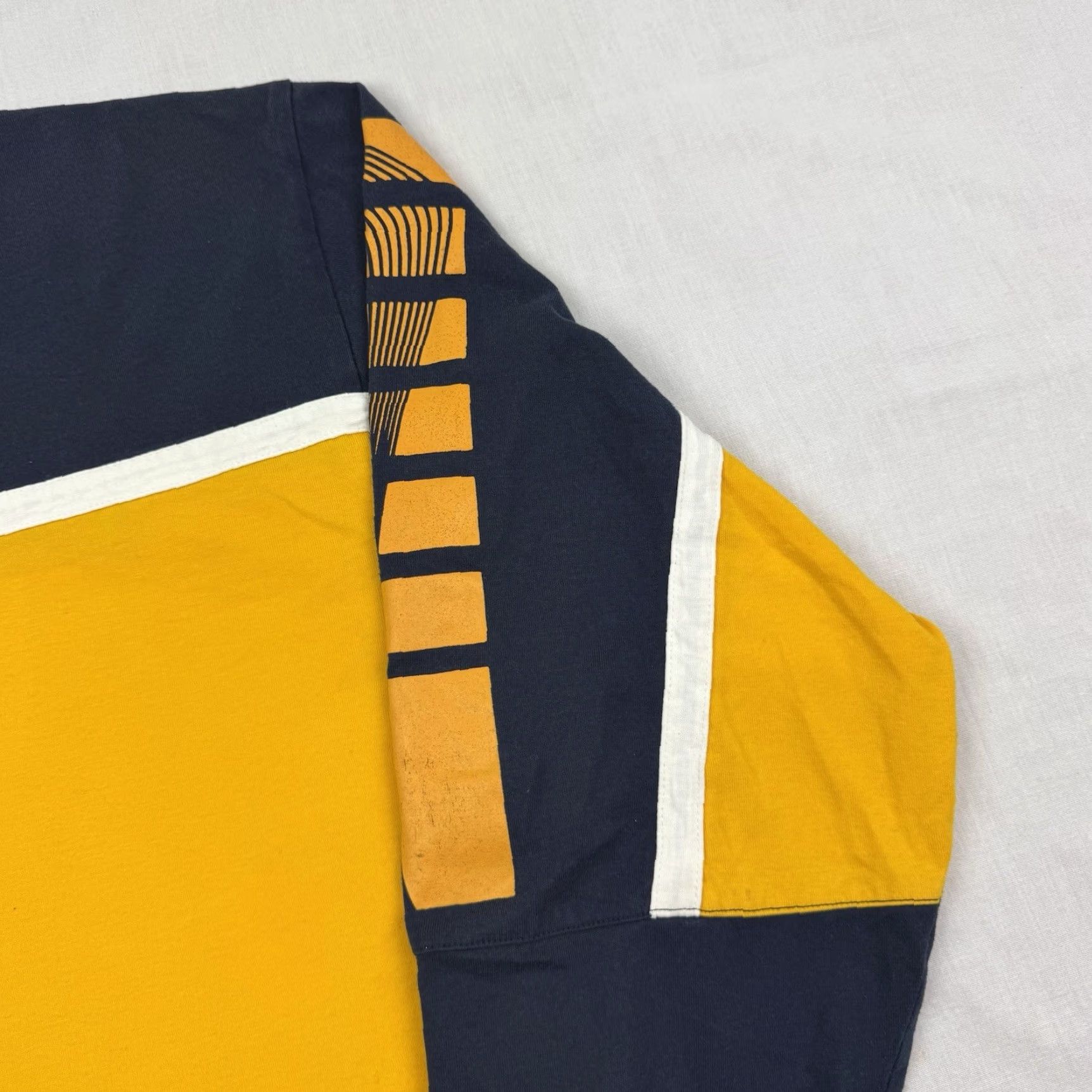 Vintage VINTAGE Car T Shirt Long Sleeve Adult Large Baggy Y2K Hipster Punk Grunge 90s Mens Size US L / EU 52-54 / 3 - 3 Thumbnail