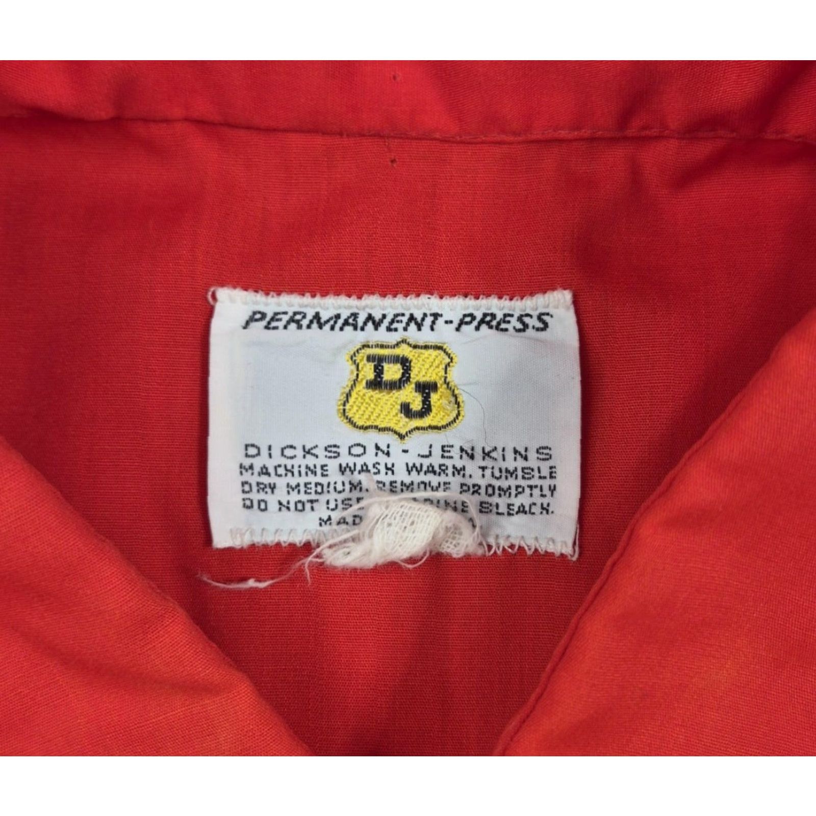 Vintage VINTAGE Dickson-Jenkins Pearl Snap Shirt Mens Large Red Western Cowboy 70s 80s Classic Retro USA Cowboy Shirt Mens Large Red Pearl Snap Western Shirt Size US L / EU 52-54 / 3 - 5 Thumbnail