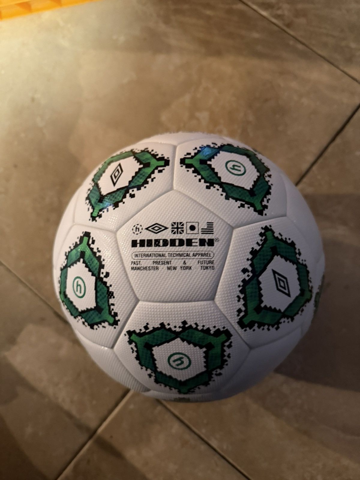 HIDDEN HIDDEN NY x UMBRO SOCCER BALL - BRAND NEW W/ BAG Size ONE SIZE - 5 Thumbnail