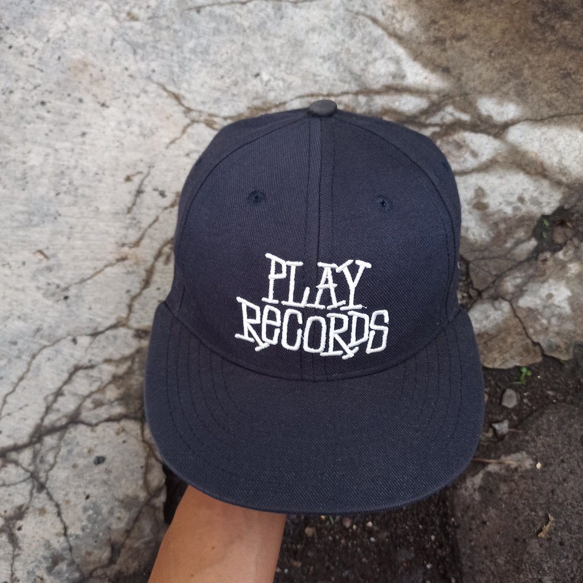 Quintin Co. × Stussy 🔥🔥 Rare. Stussy x Quintin Co. “Play record” Snapback Size ONE SIZE - 3 Thumbnail