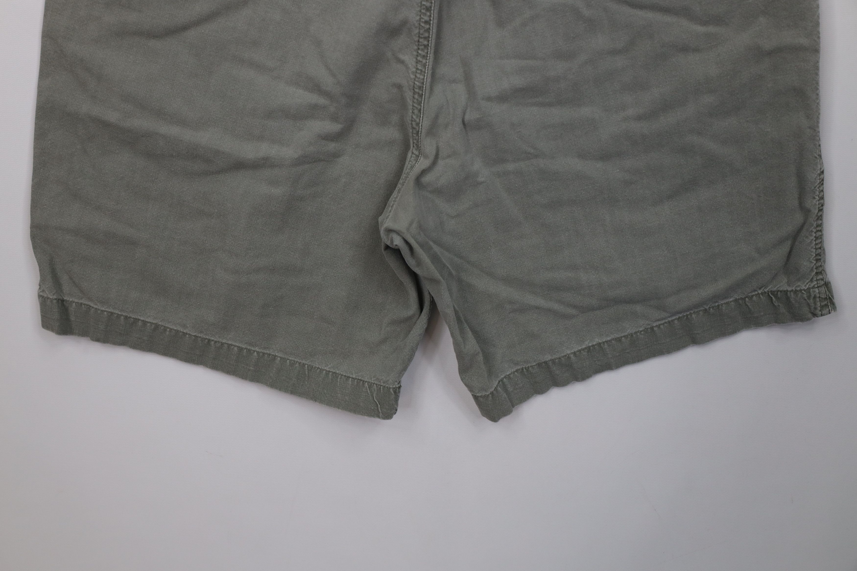 Vintage Vintage 90s Streetwear Above Knee Stonewash Trekking Shorts Size US 34 / EU 50 - 14 Thumbnail