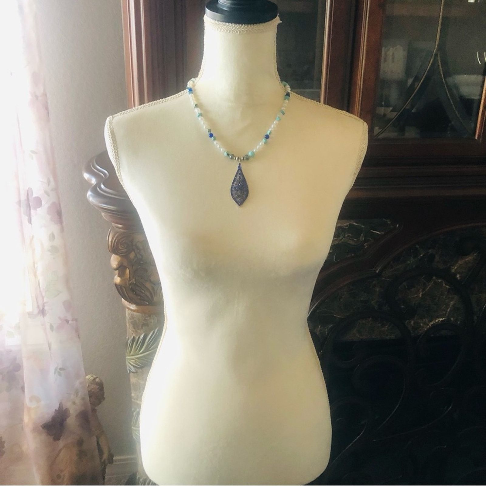 Handmade Handcrafted royal blue raindrop pendant Pearl stone necklace Size ONE SIZE - 5 Thumbnail