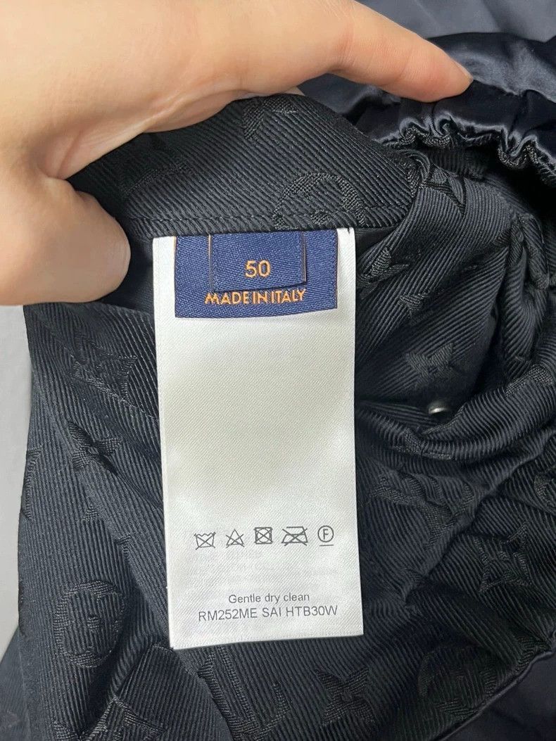 Louis Vuitton Louis Vuitton Louis Vuitton Dark Pattern Double-Sided Jack Size US L / EU 52-54 / 3 - 8 Thumbnail