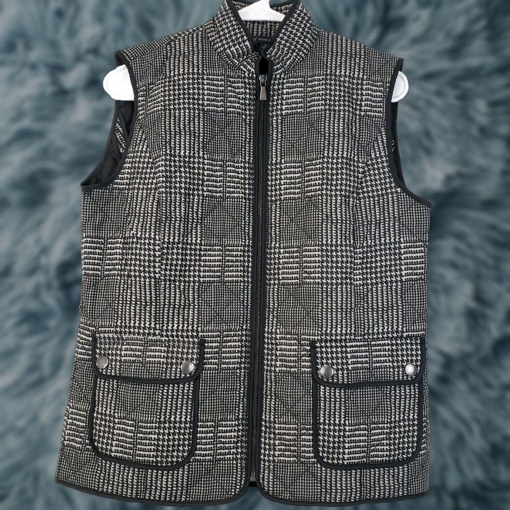Brooks Brothers Brooks Brothers Jacket Womens 2 Black Full Zip Vest Button Pockets Logo Ladies Size XS / US 0-2 / IT 36-38 - 1 Thumbnail